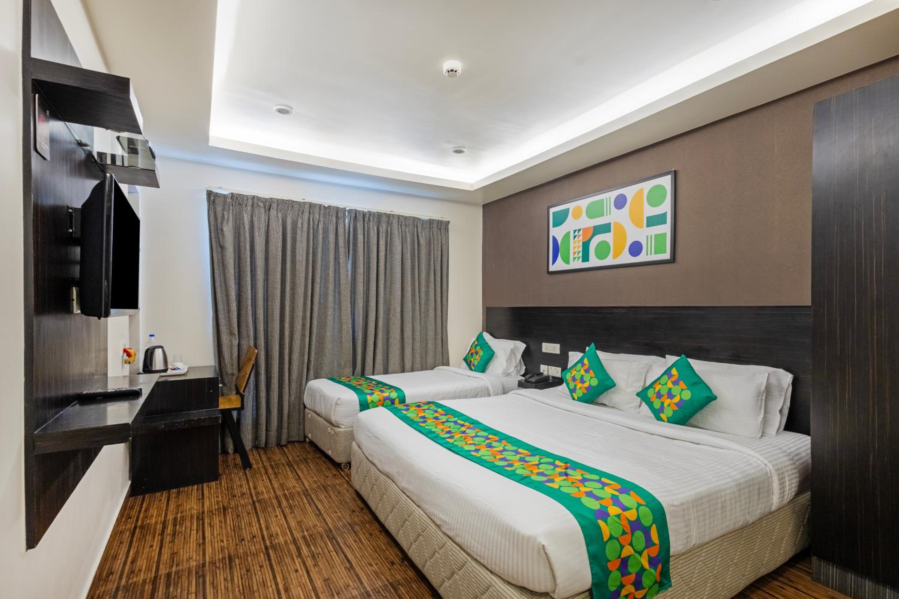 Deluxe Family Room