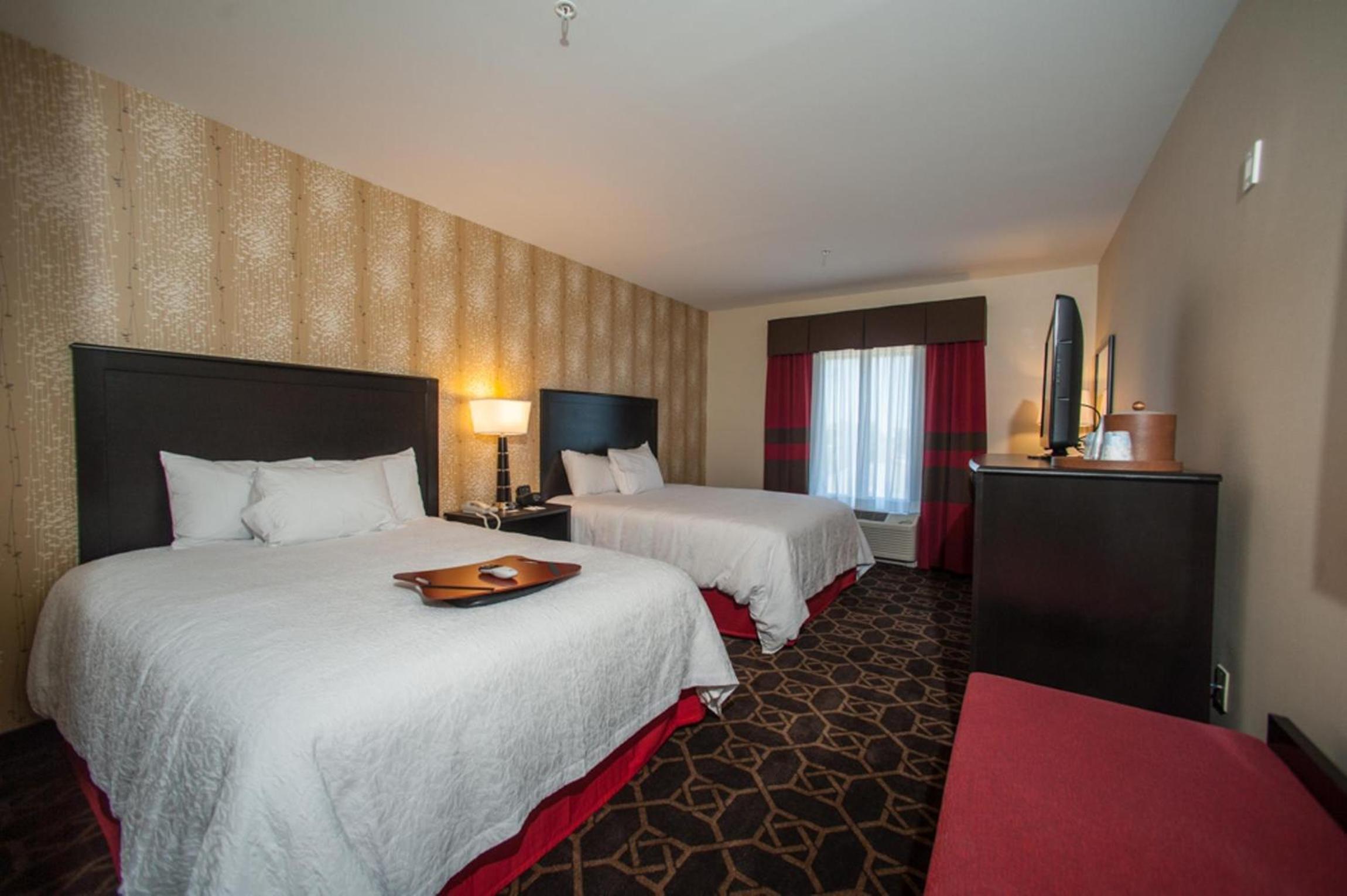 Room with Two Queen Beds - Non-Smoking