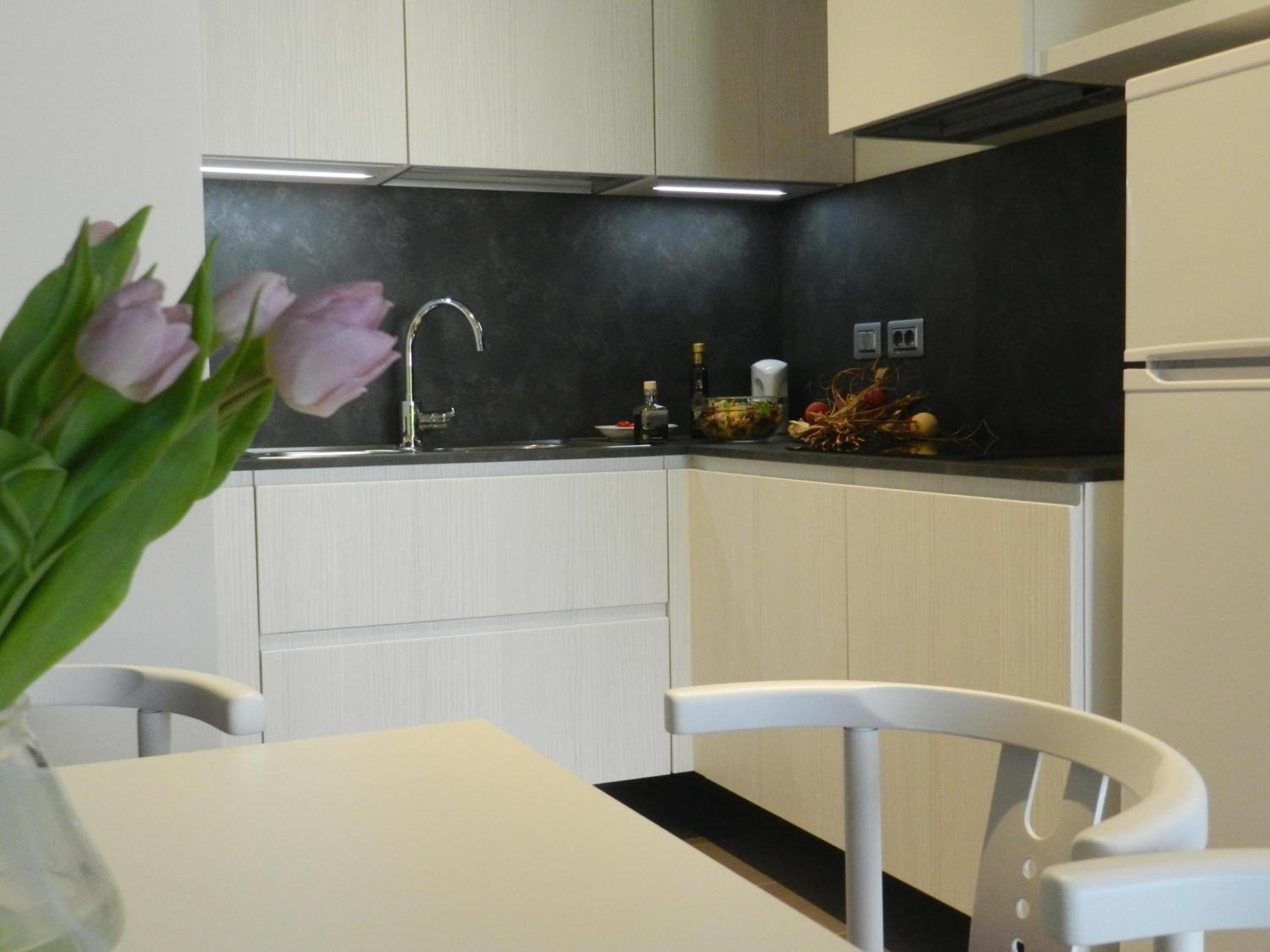 Comfort Apartment - Photo 7