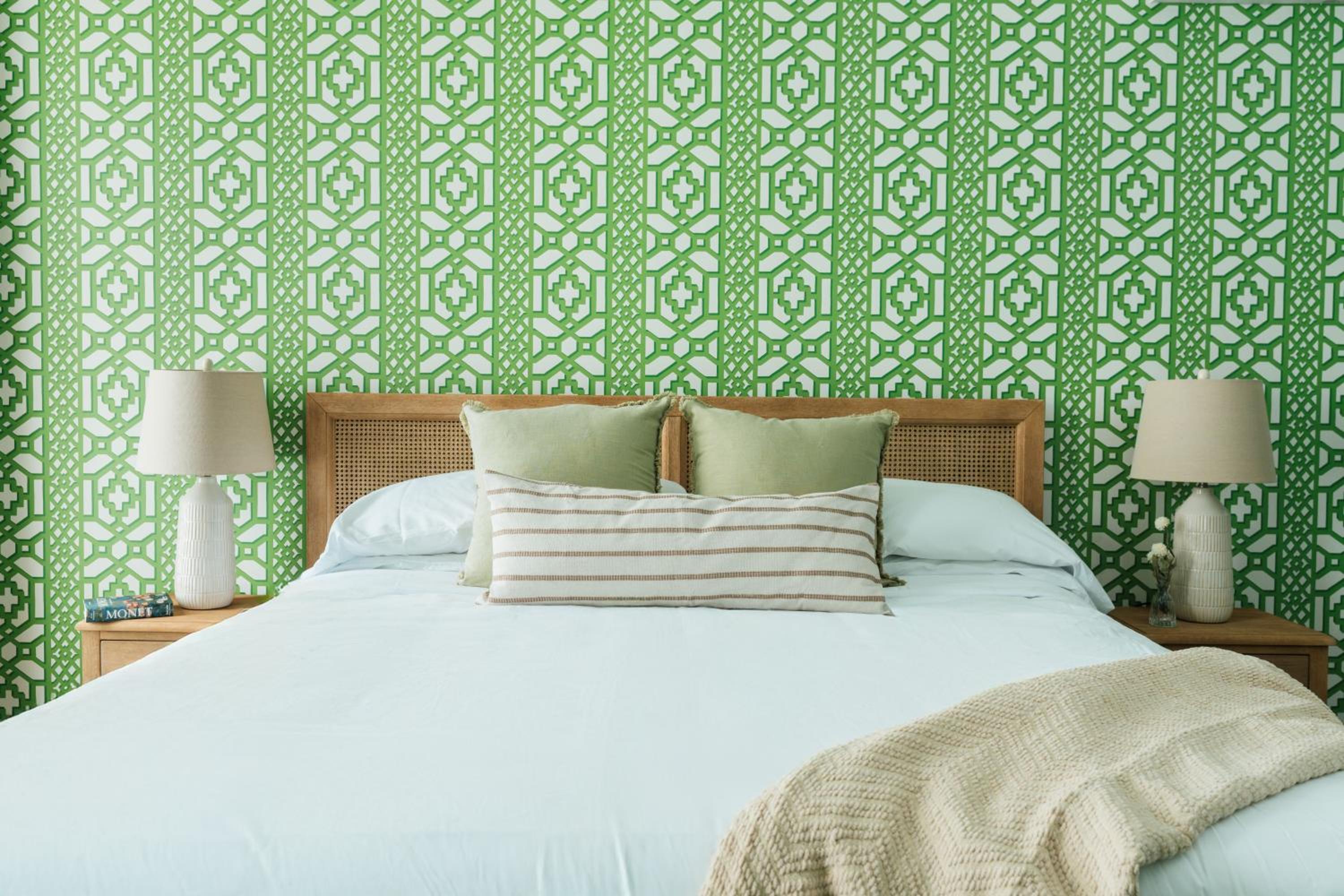 Queen Room - Photo 11