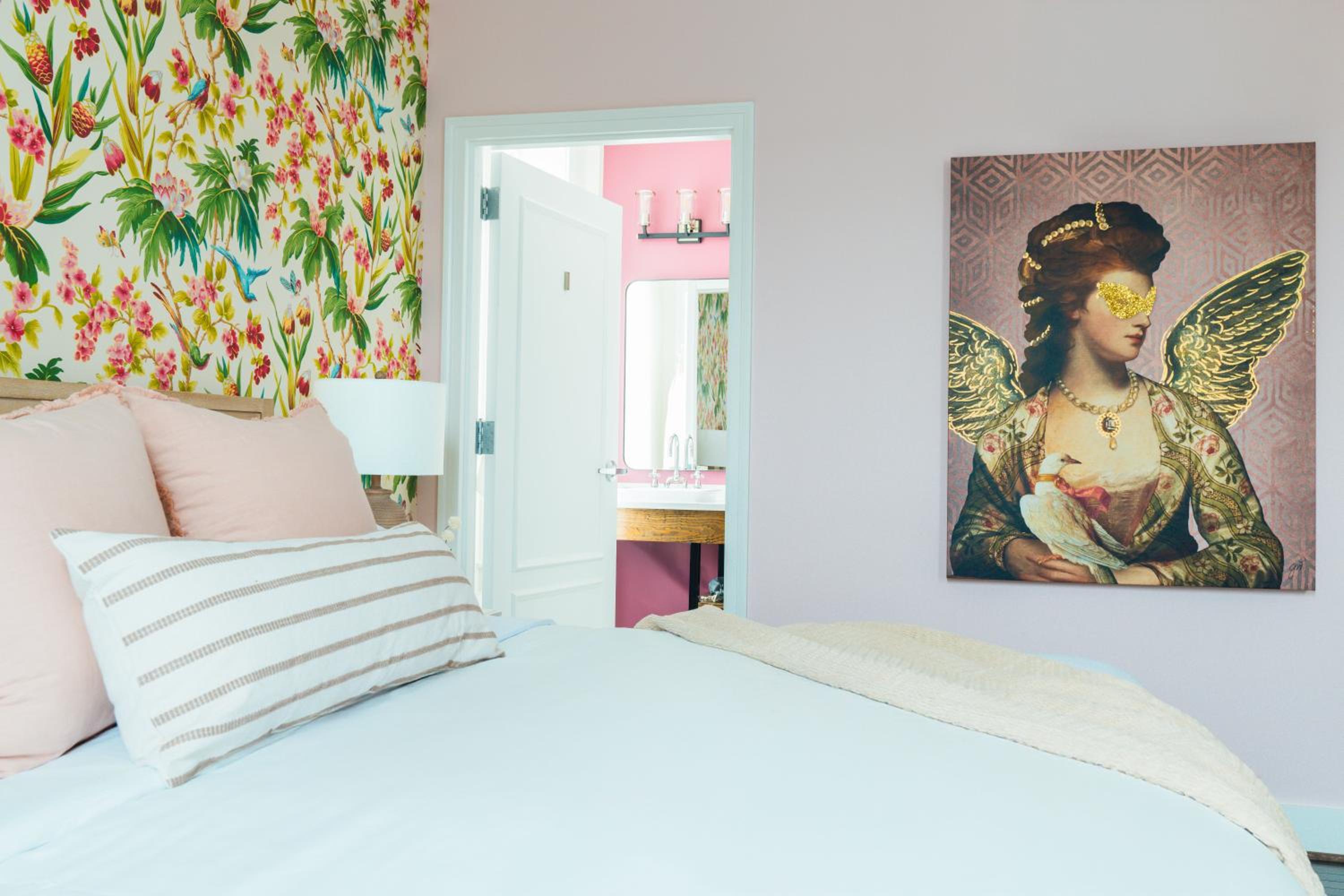 Queen Room - Photo 10
