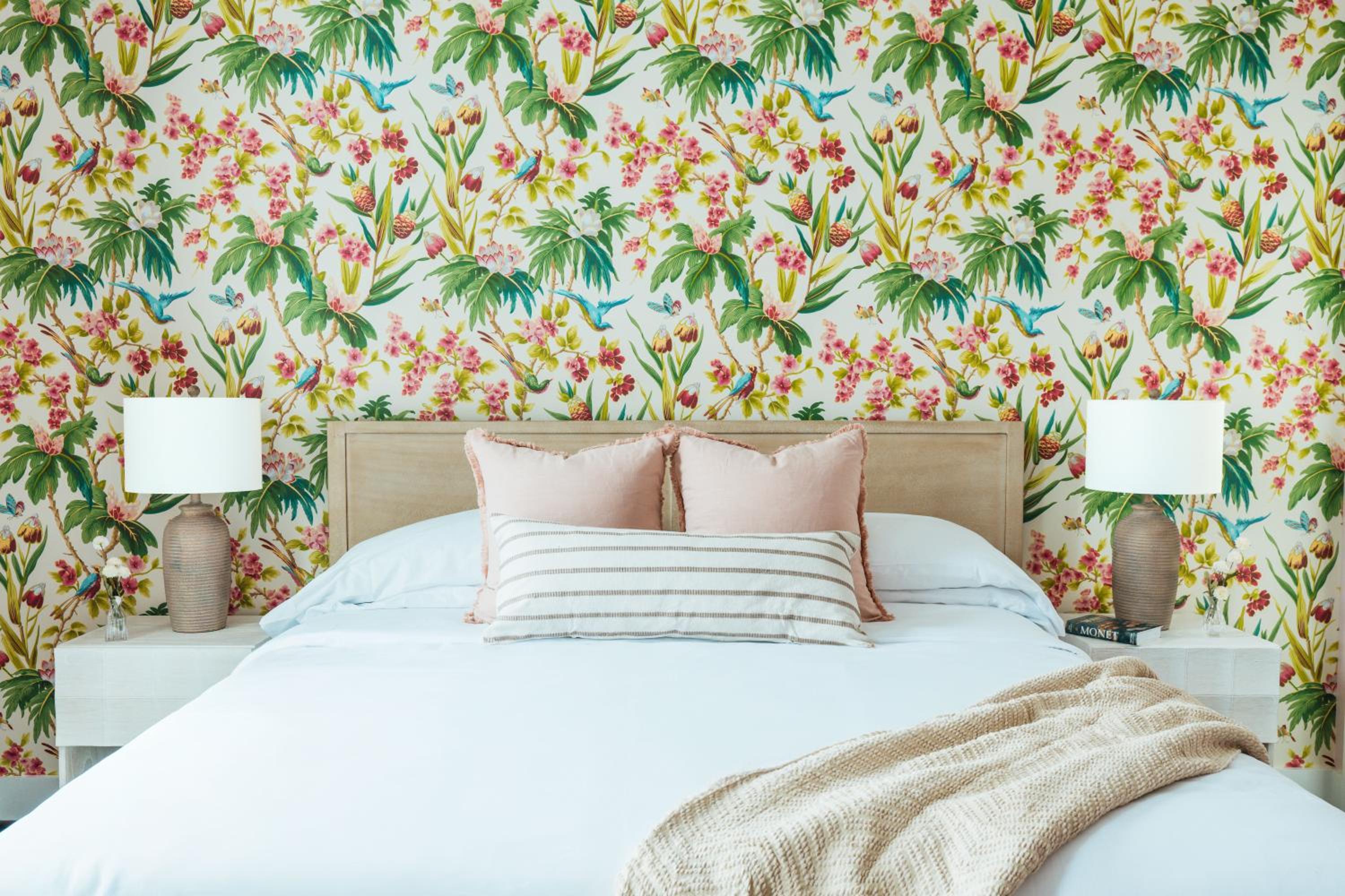 Queen Room - Photo 13