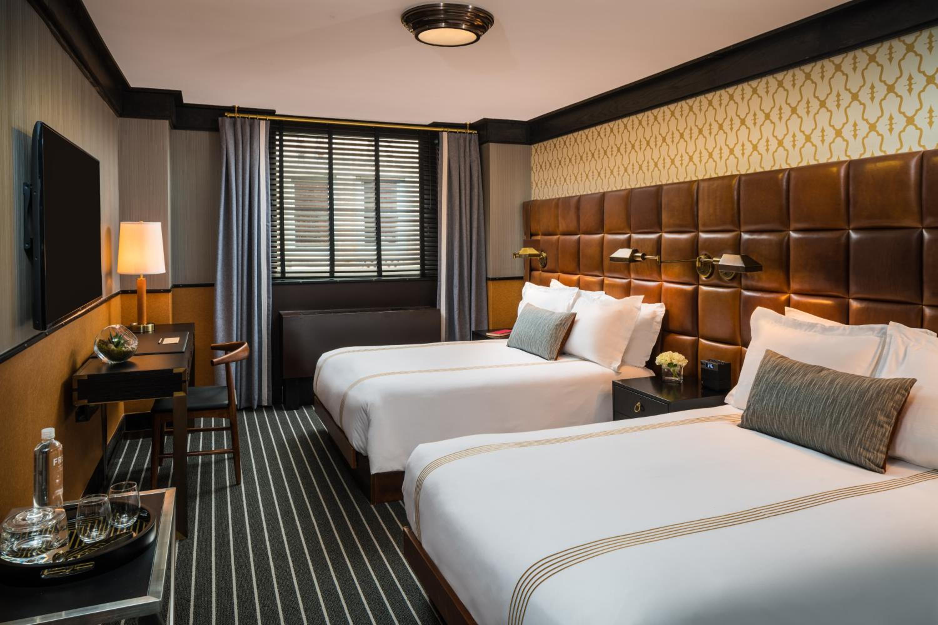 Double Room with Two Double Beds thumbnail 5