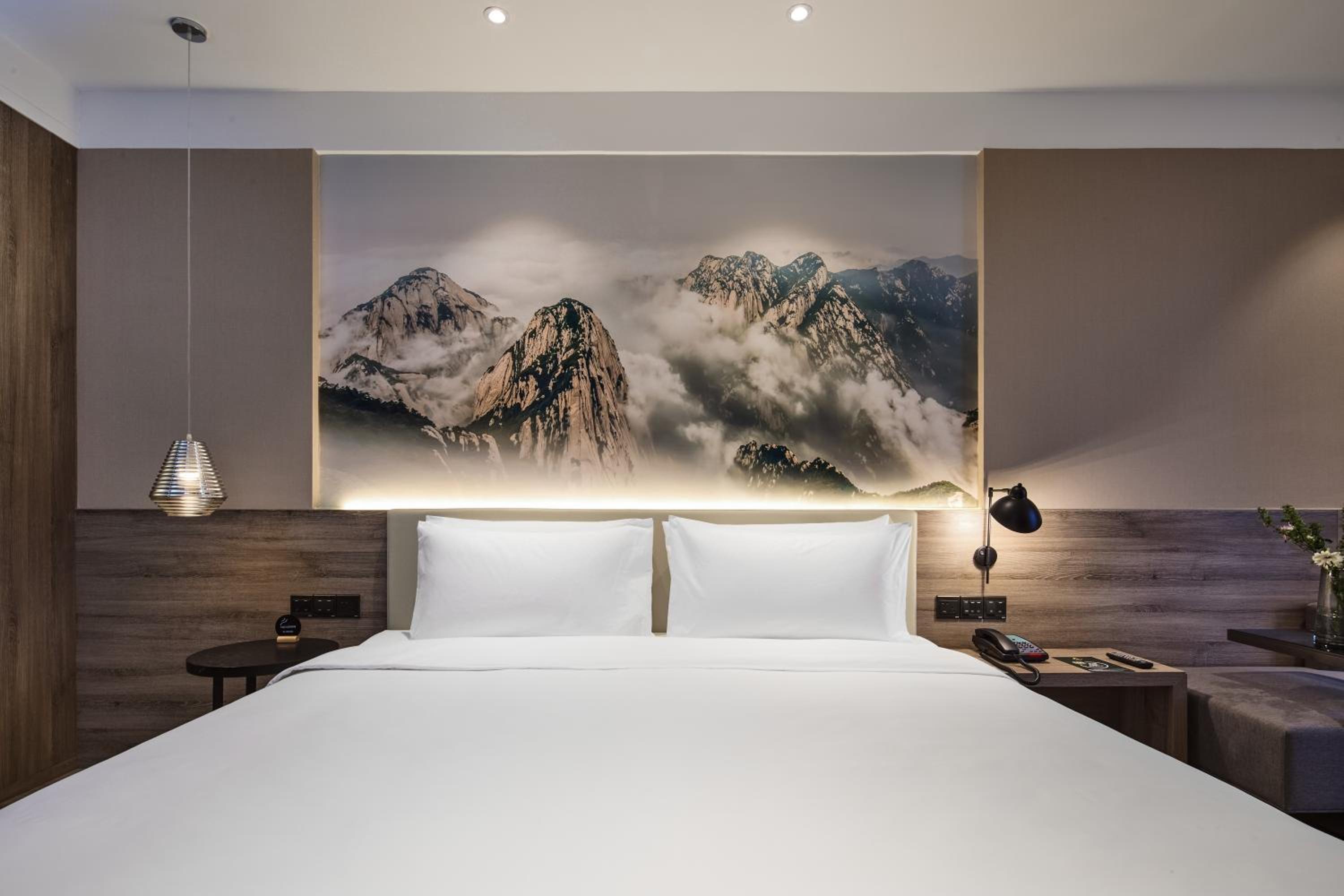 Superior King Room