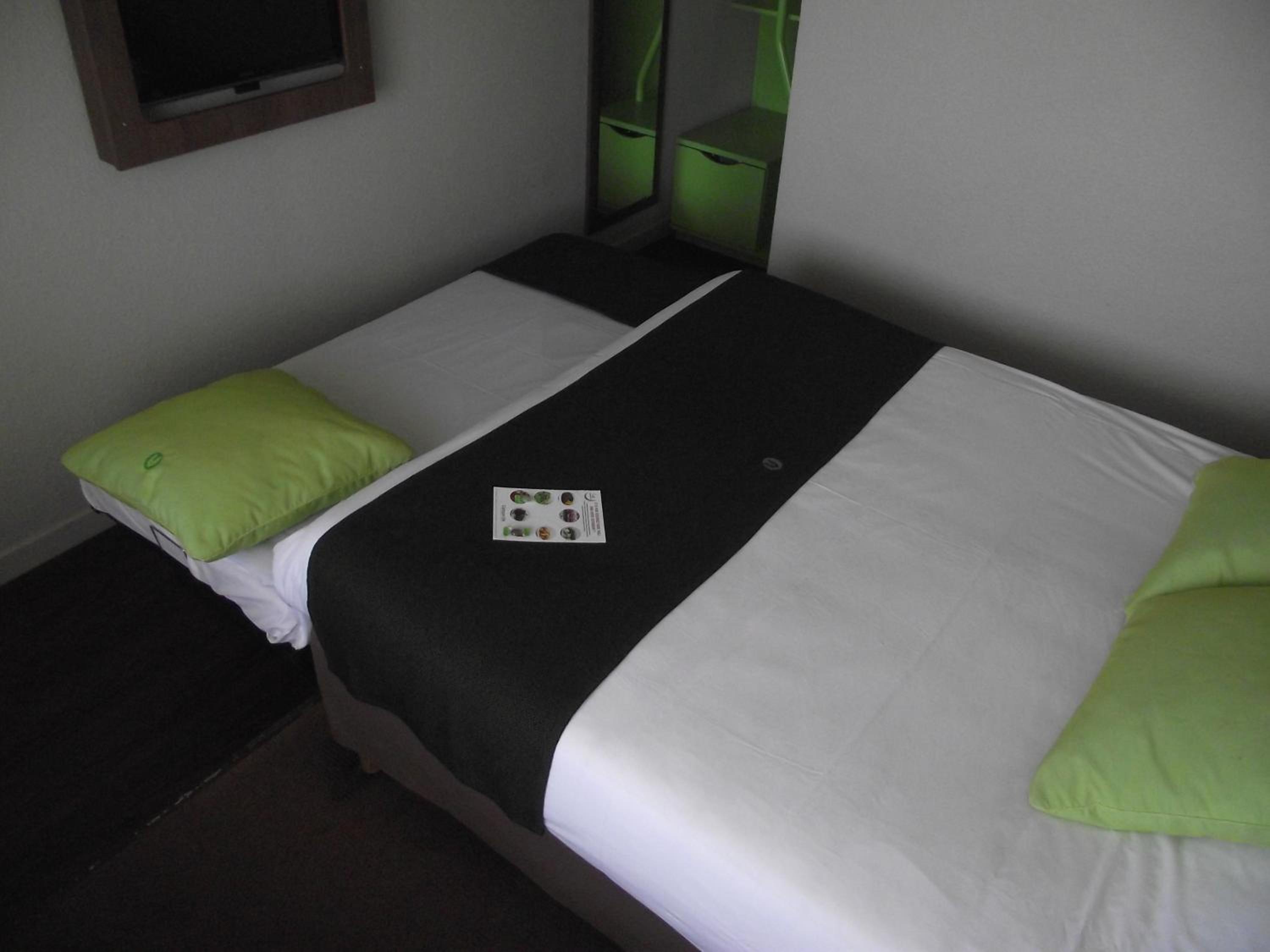 Standard Triple Room - Photo 1