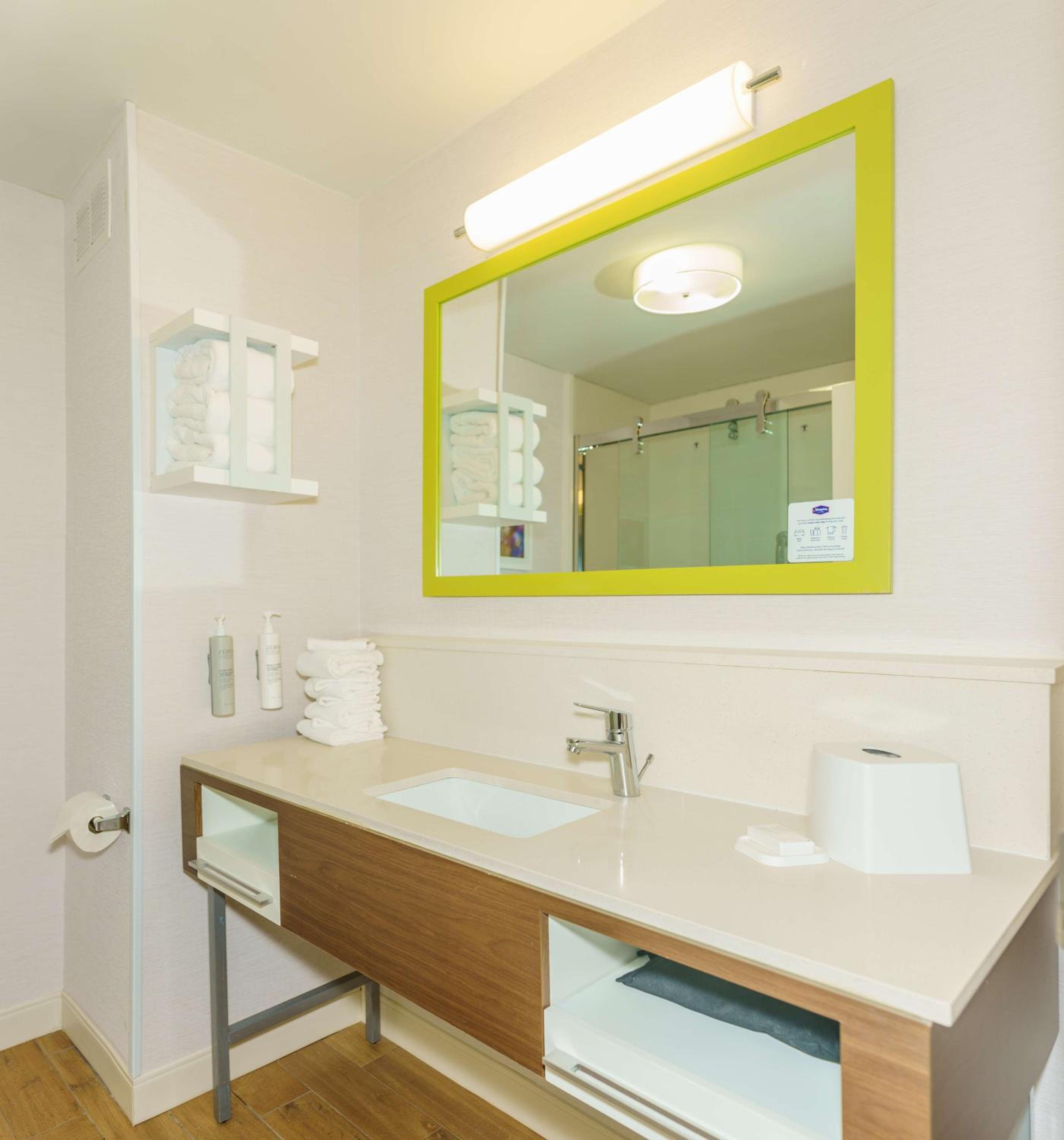 King Room - Disability Access/Non-Smoking - Photo 3
