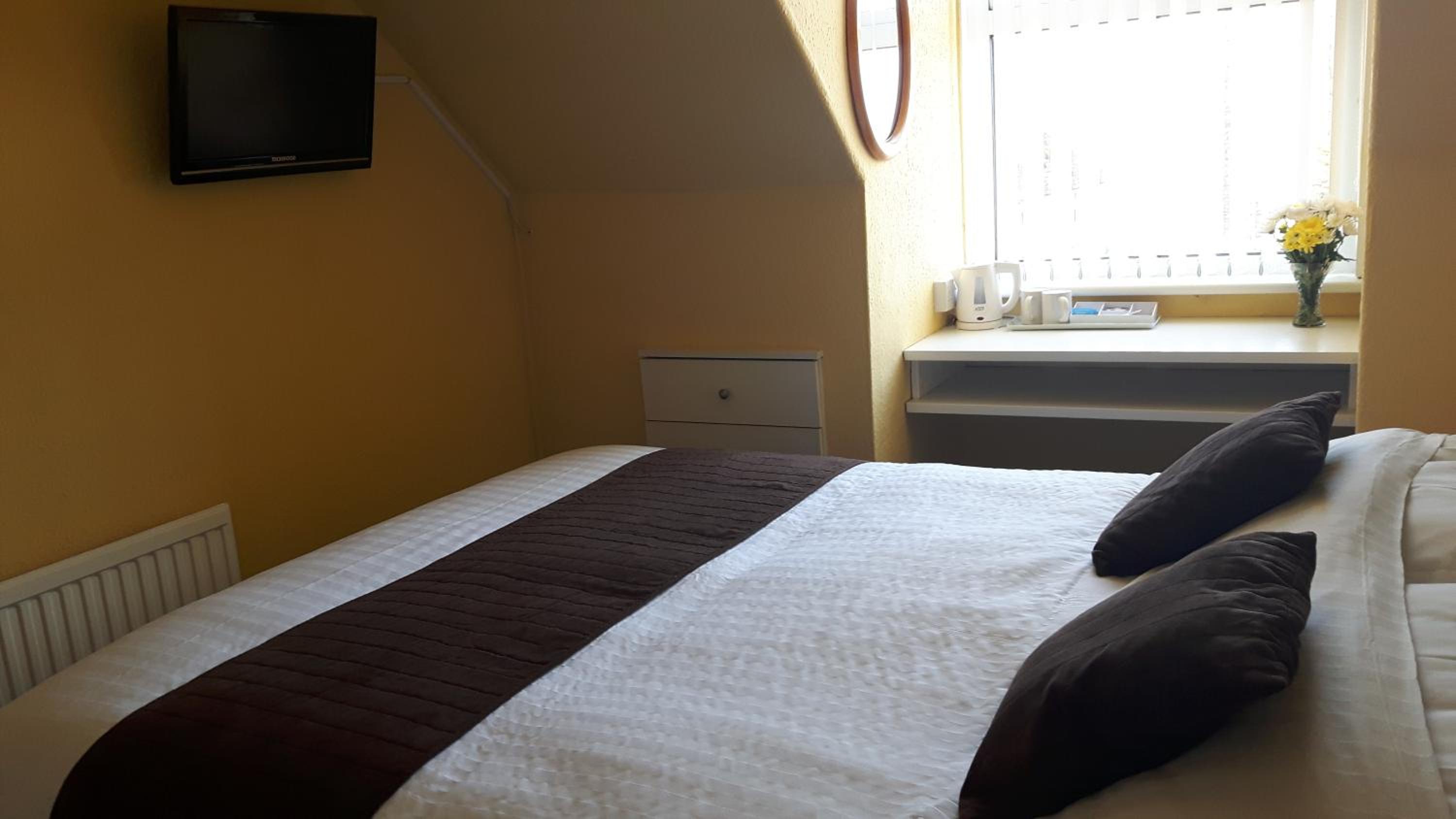 Deluxe Single Room with Sea View photo 2