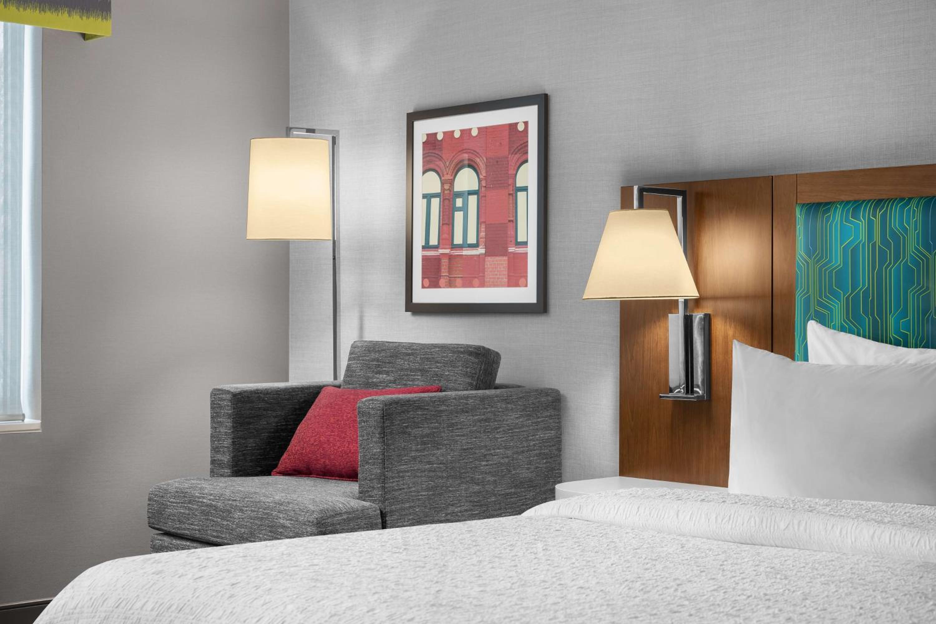 King Room with Microwave and Fridge