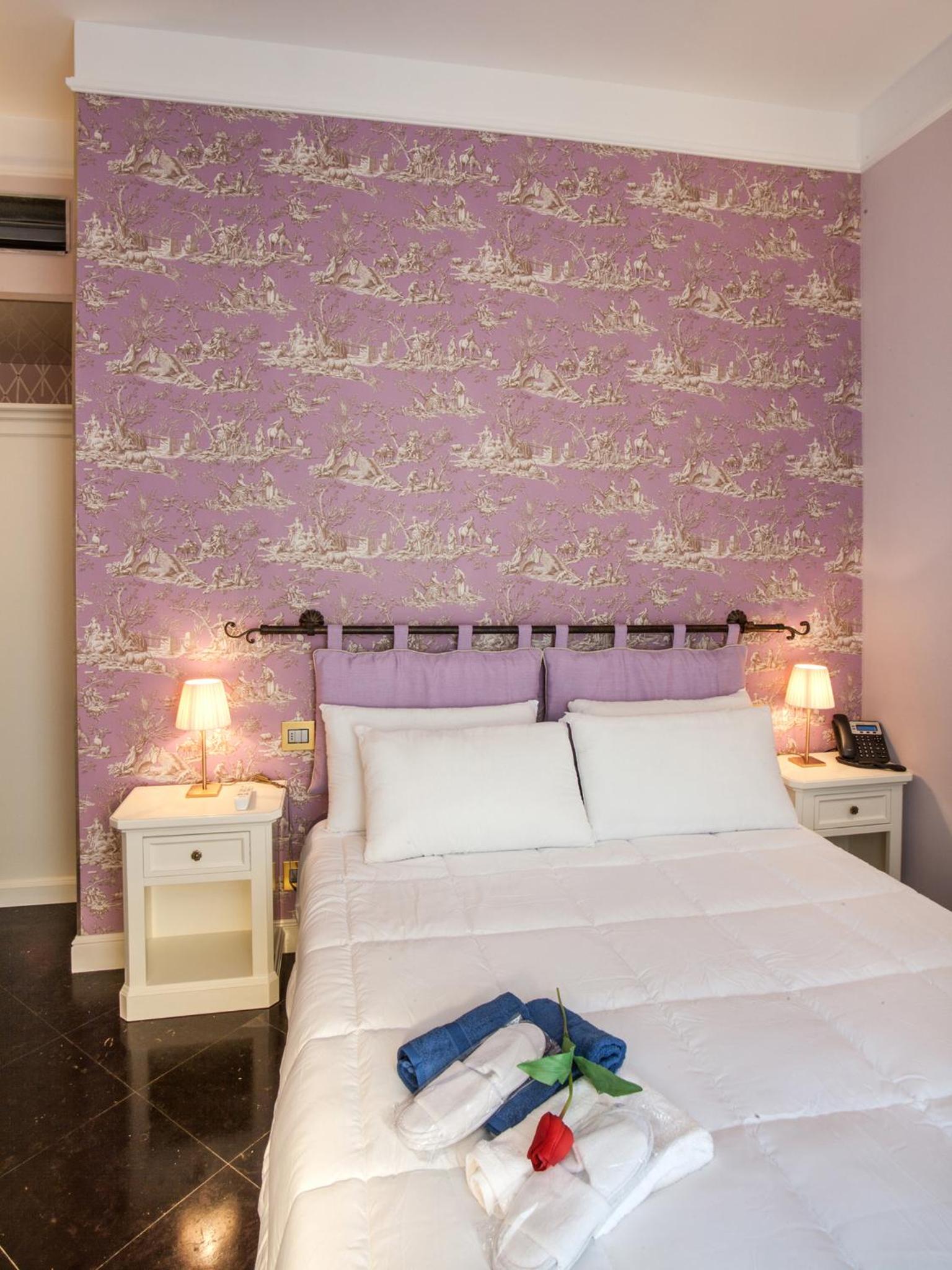 Deluxe Double or Twin Room with City View