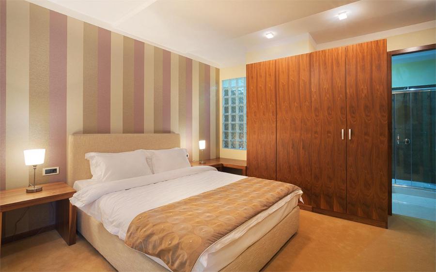 Suite - Photo 2