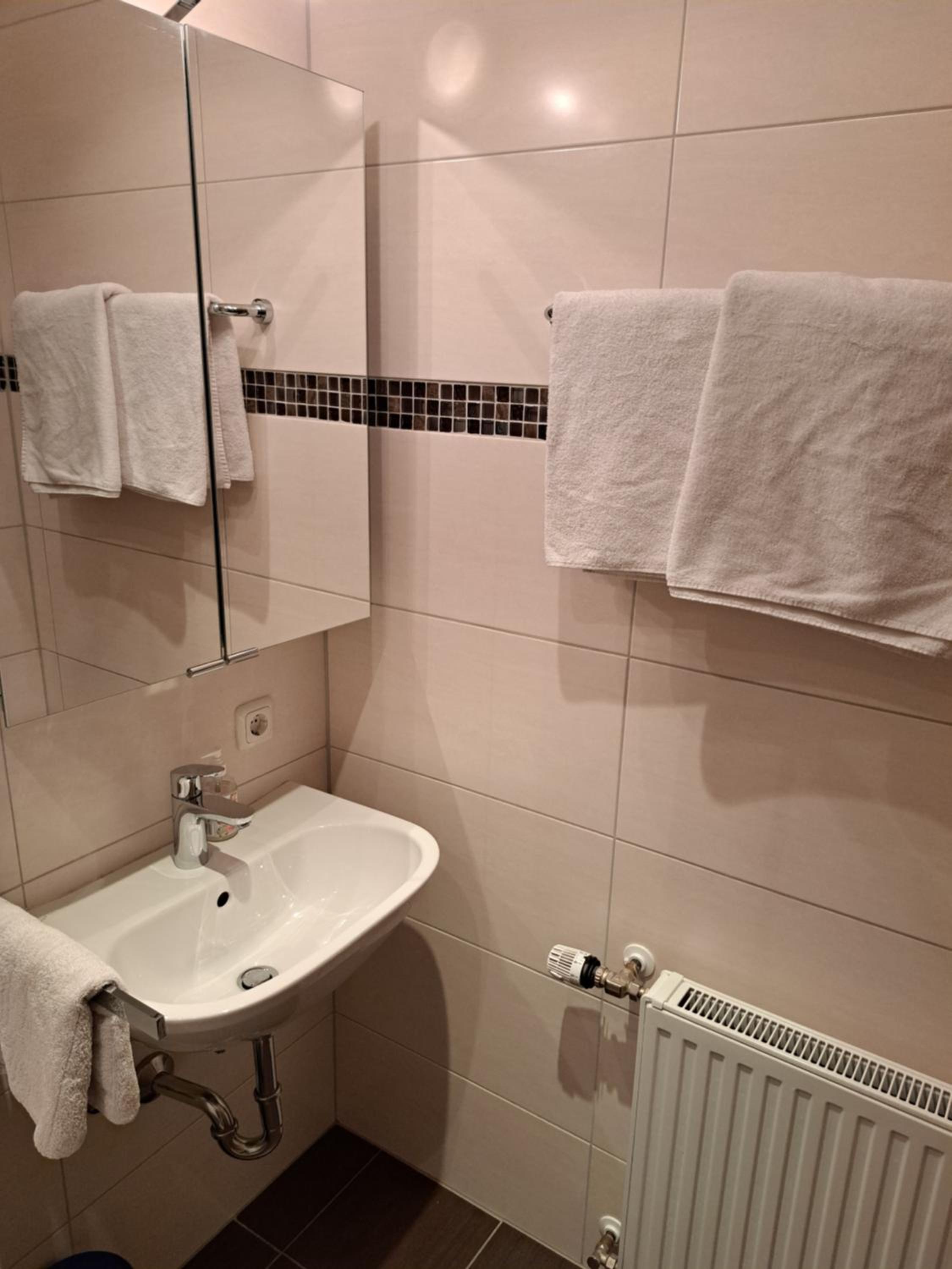 Classic Quadruple Room photo 3