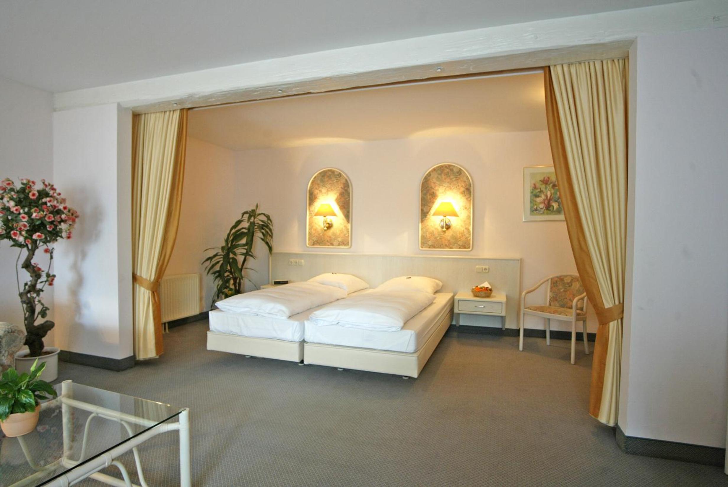 Suite - Photo 3