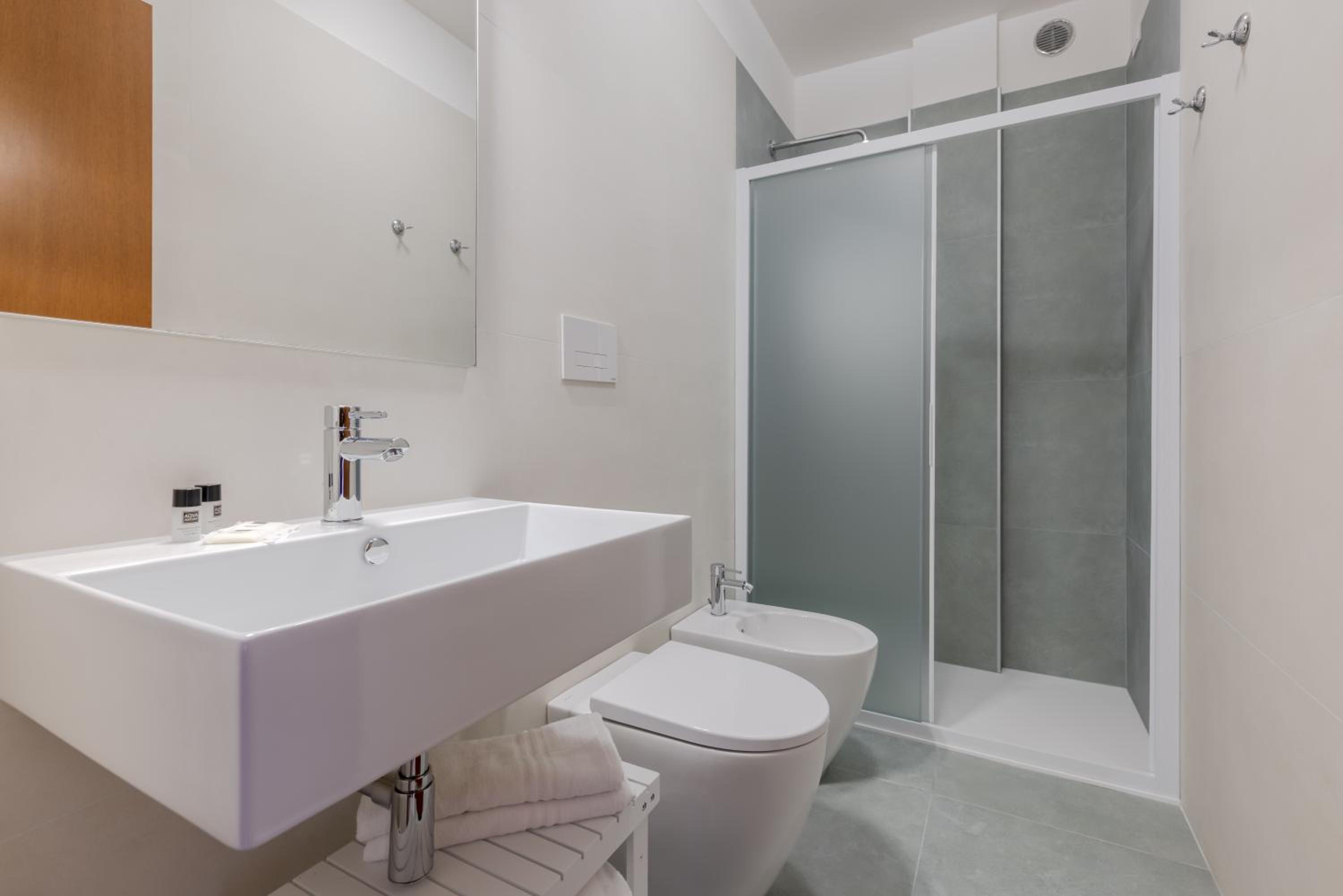 Superior Double Room - Photo 8