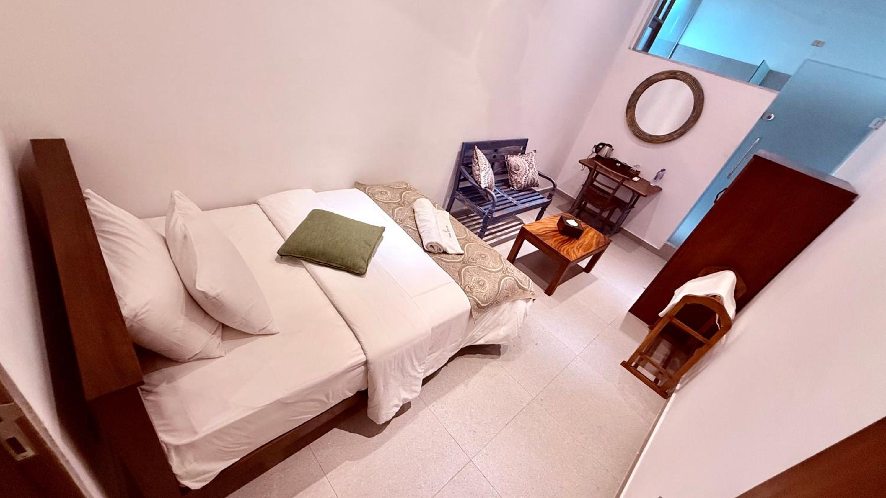Budget Double Room photo 2