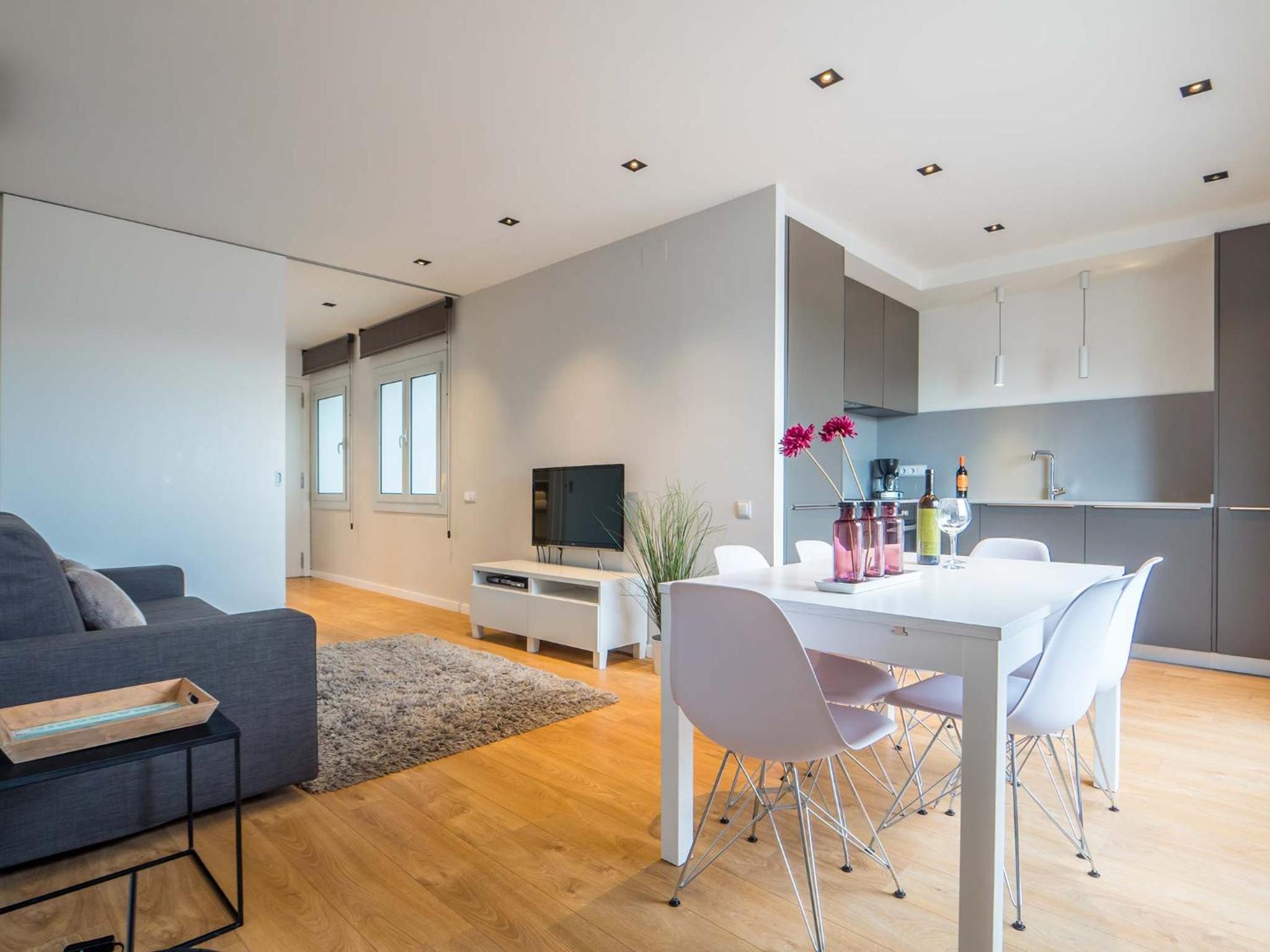Ático de dos habitaciones con terraza- Rambla Catalunya