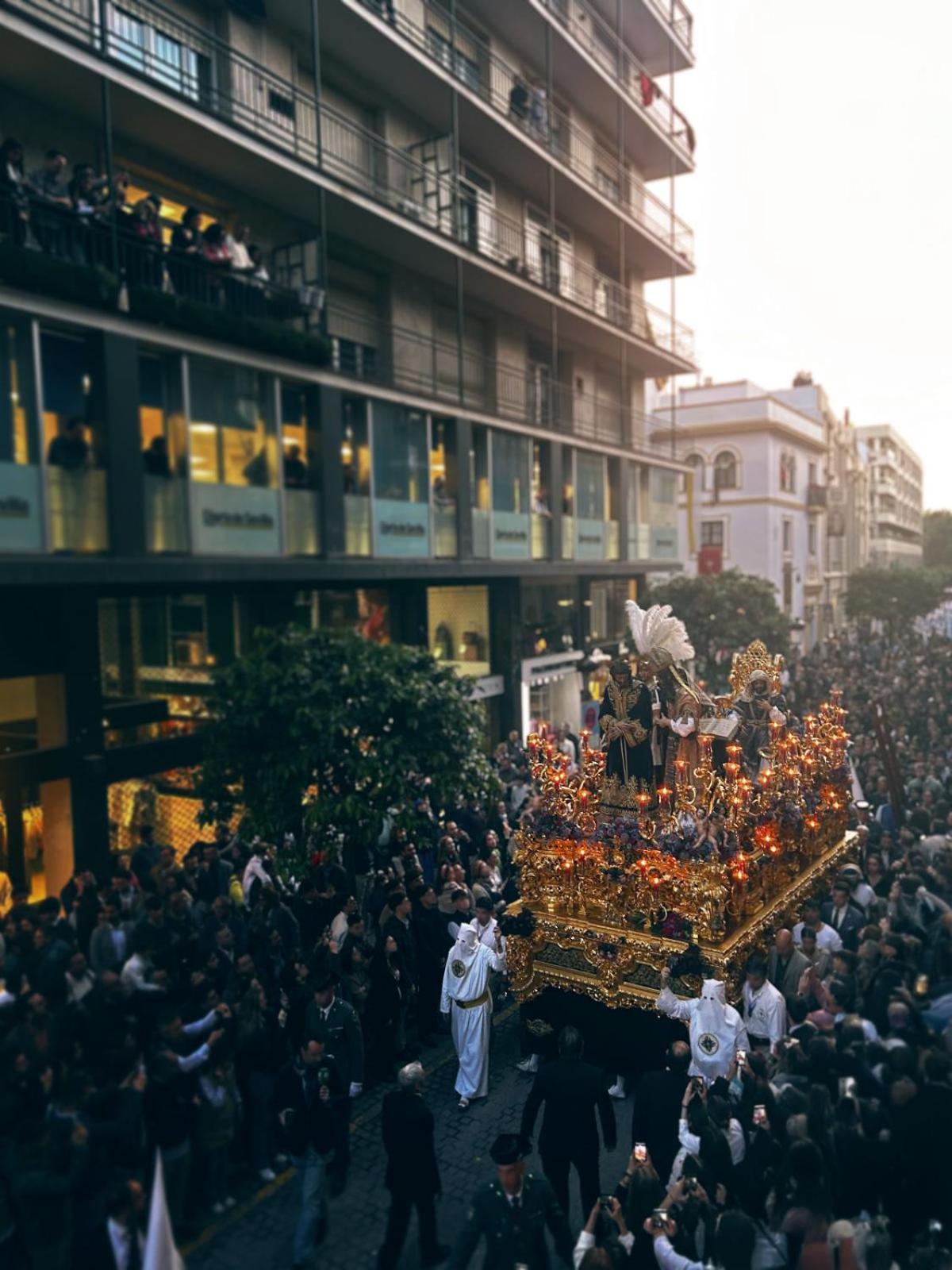 Holy Week Parade View Room