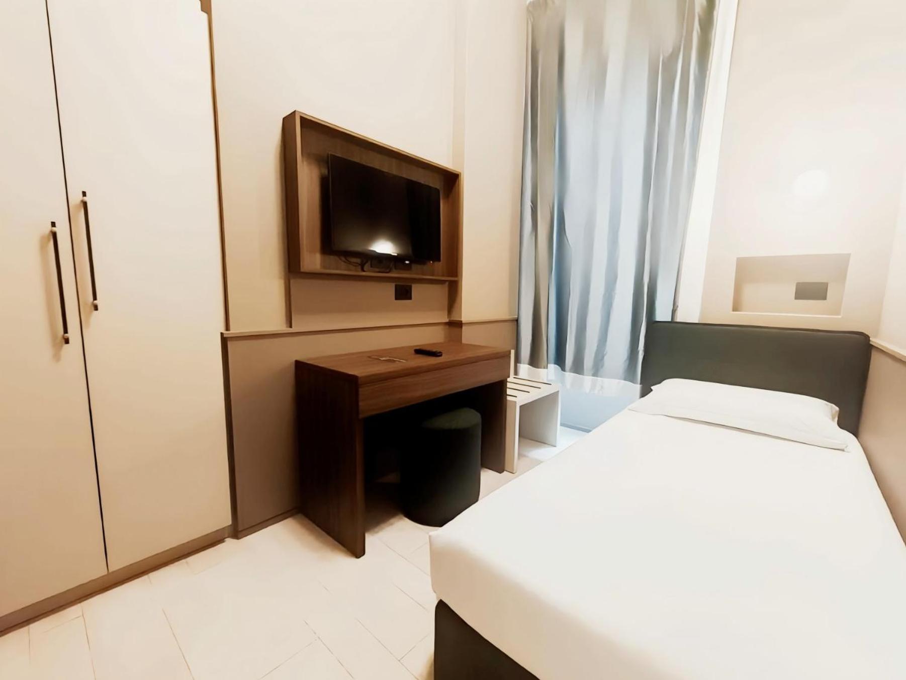 Economy Single Room