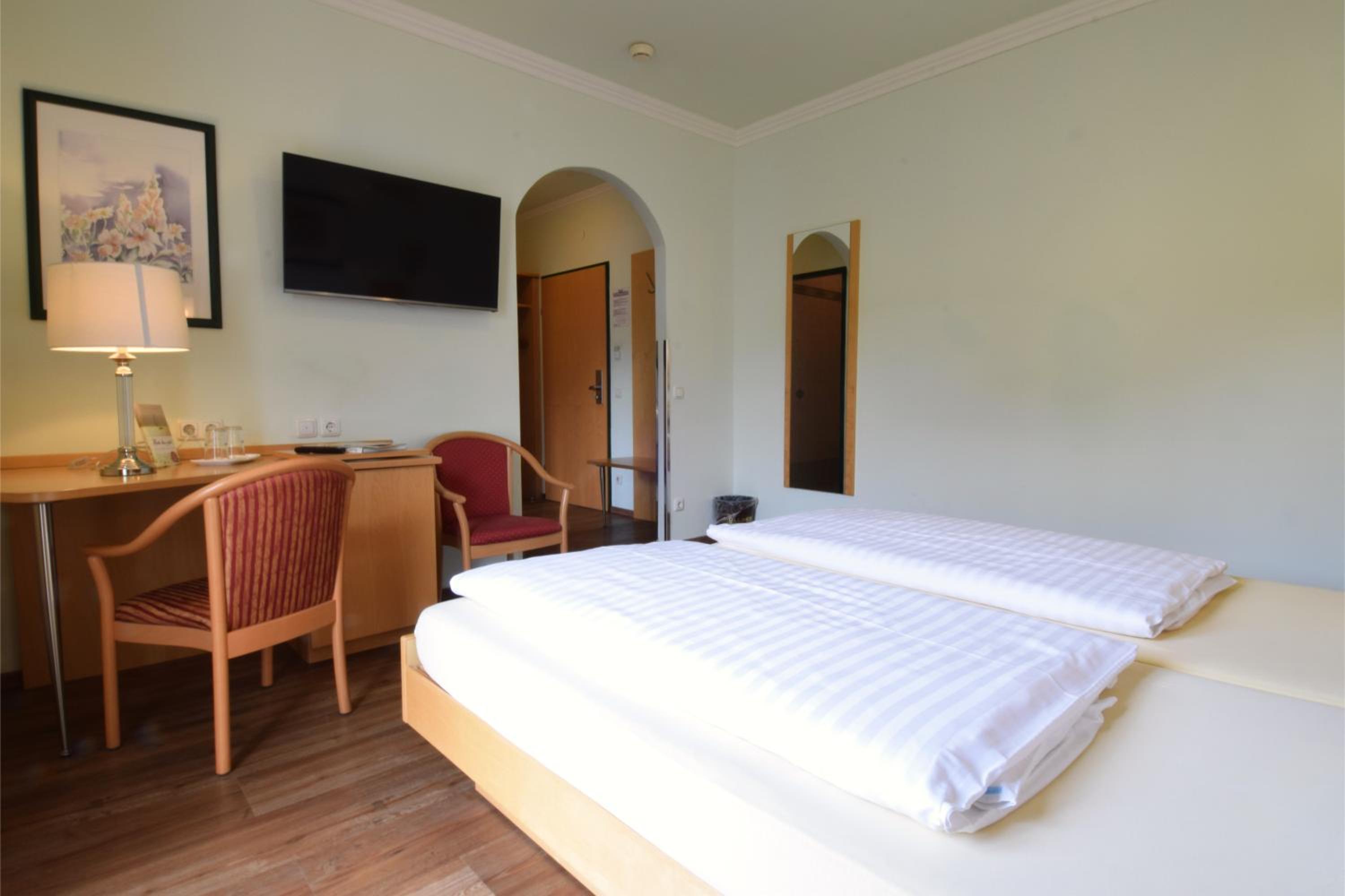 Double Room - Photo 5