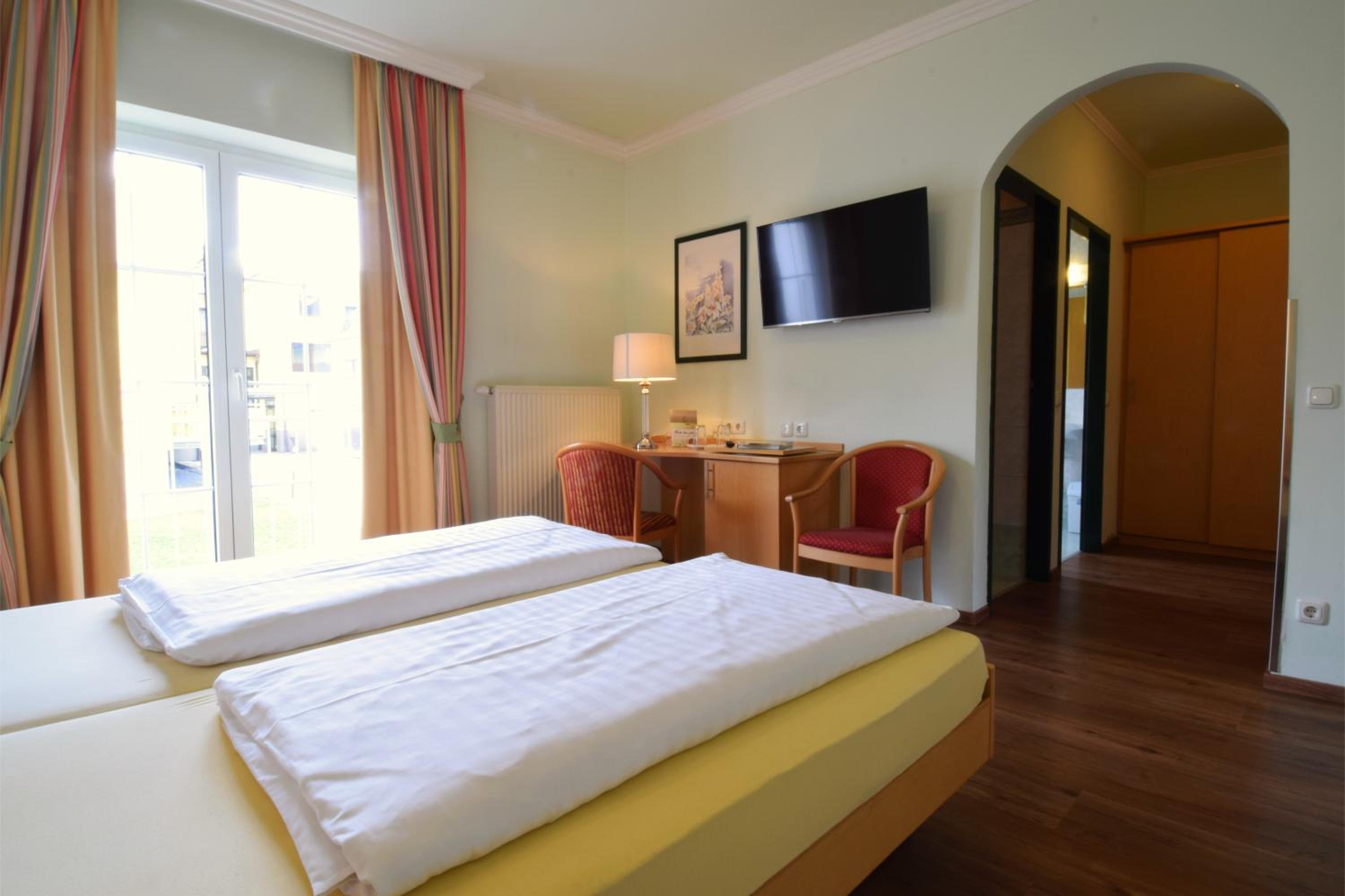 Double Room - Photo 4