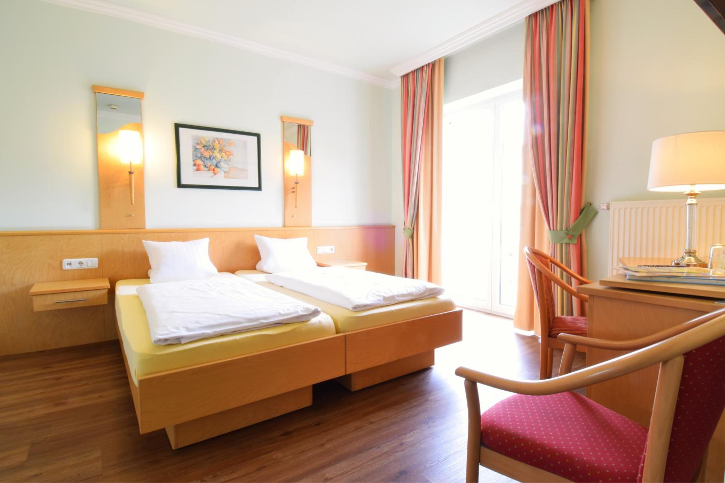 Double Room - Photo 6