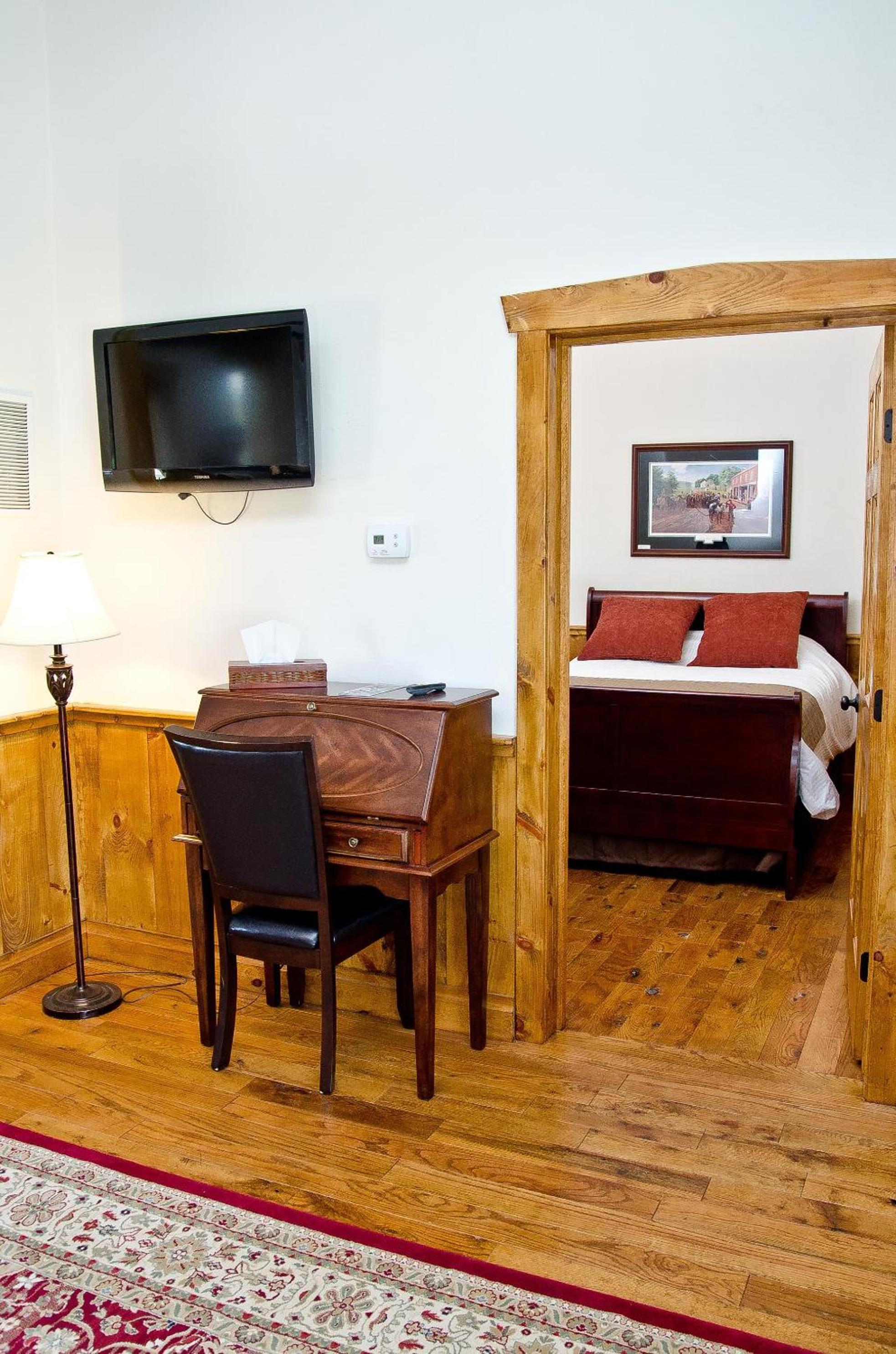Premier Queen Suite