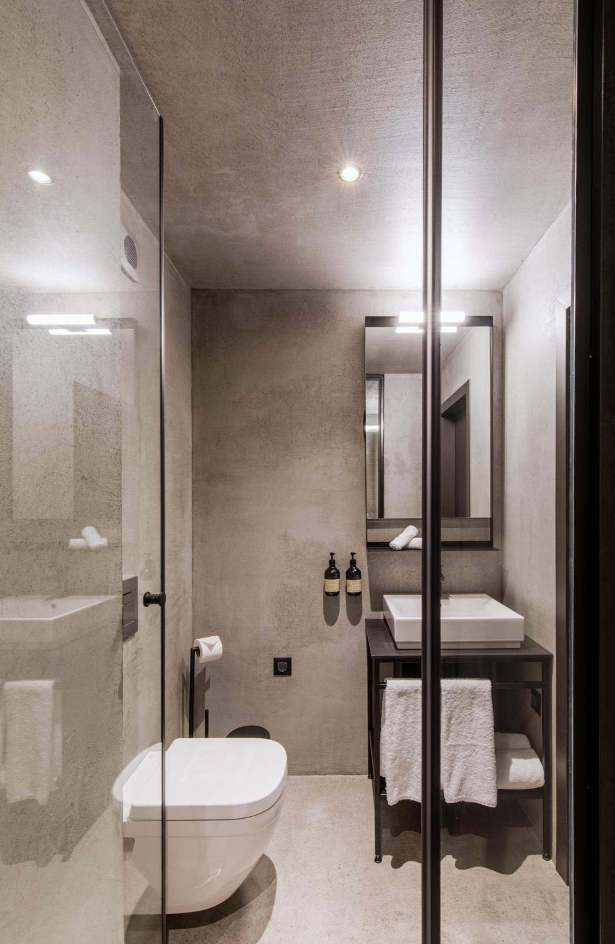 Double Room with Balcony photo 3