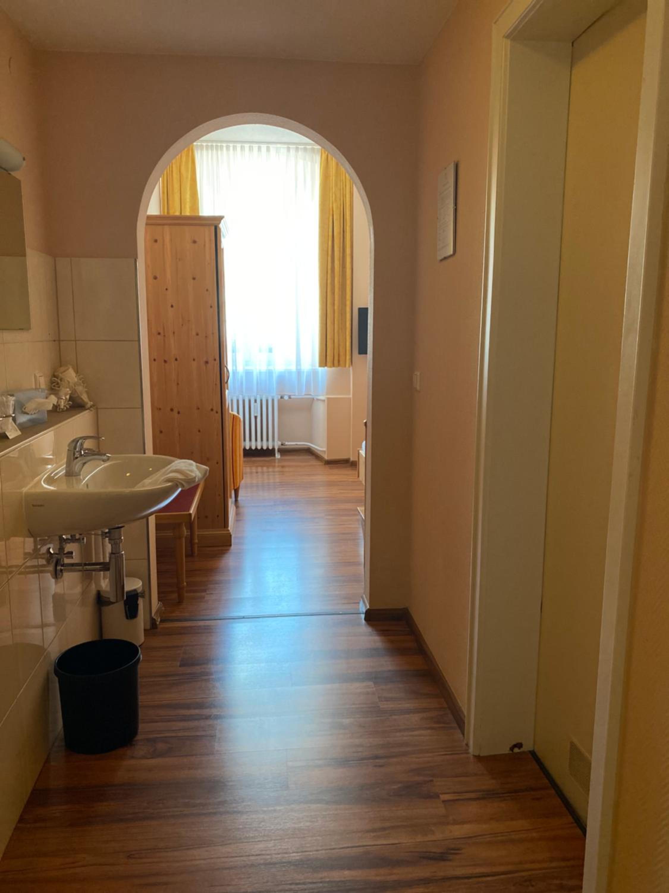 Single Room with Shower photo 3