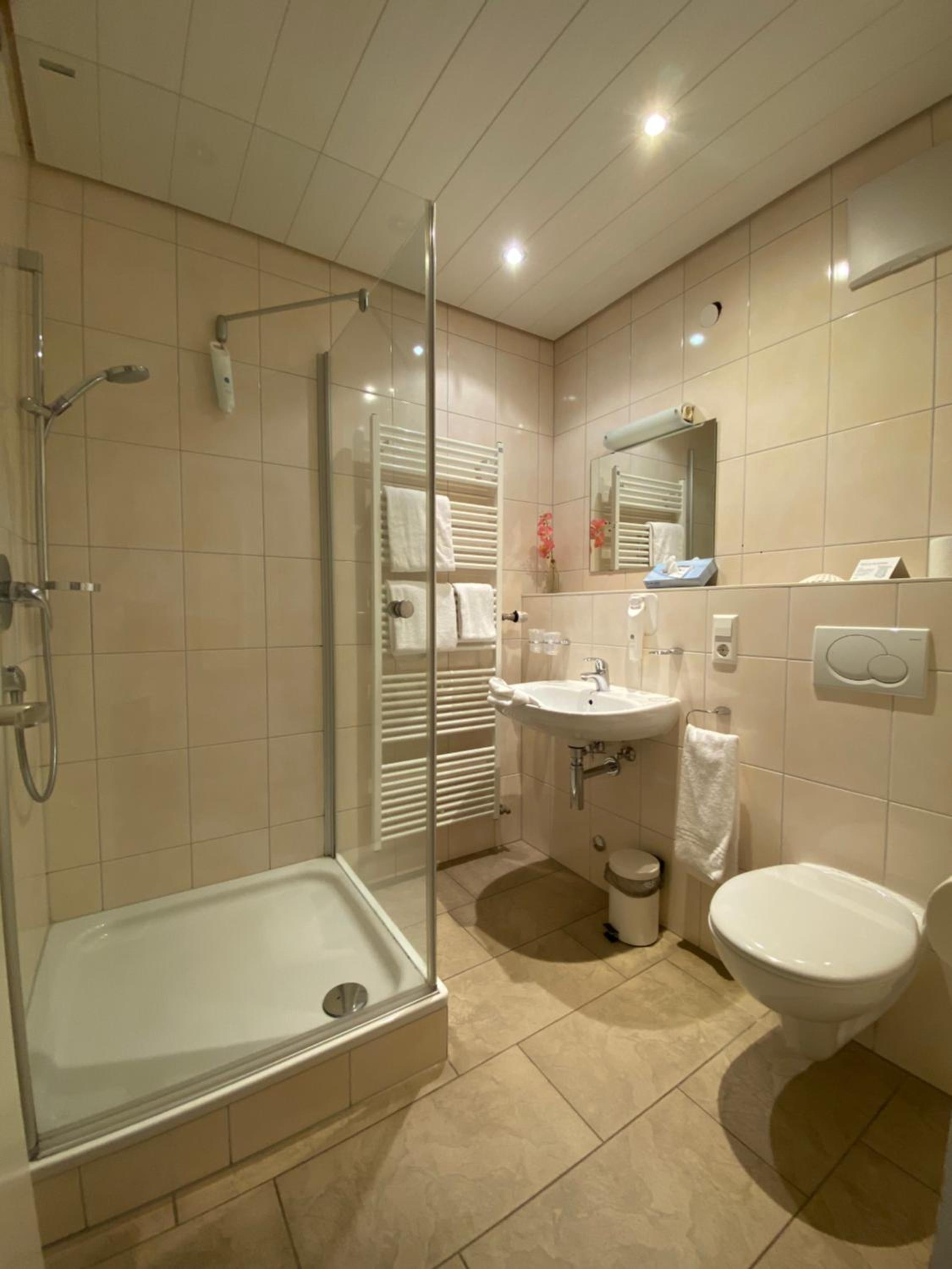 Standard Double Room photo 2