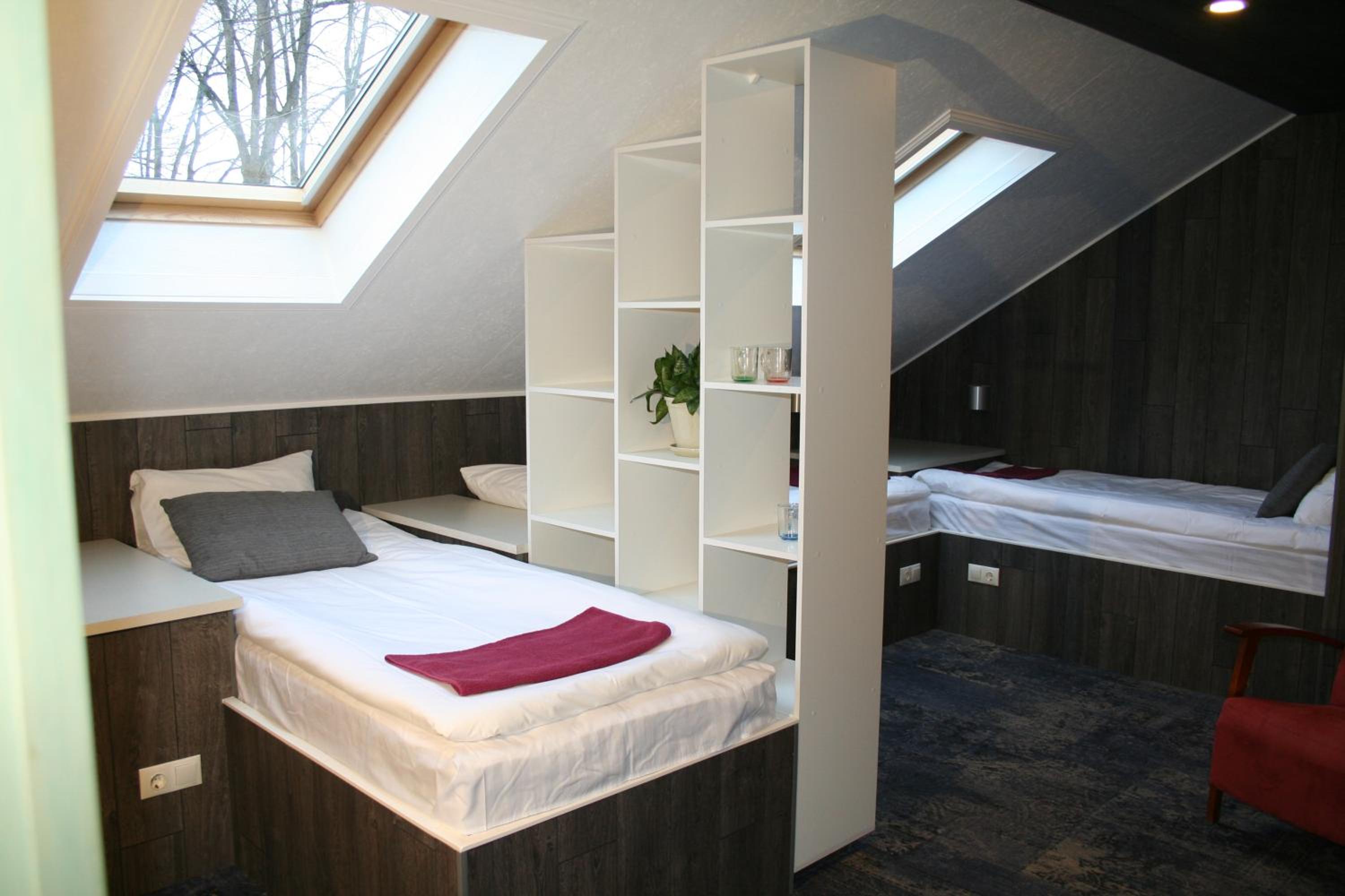 Family Room - Photo 4