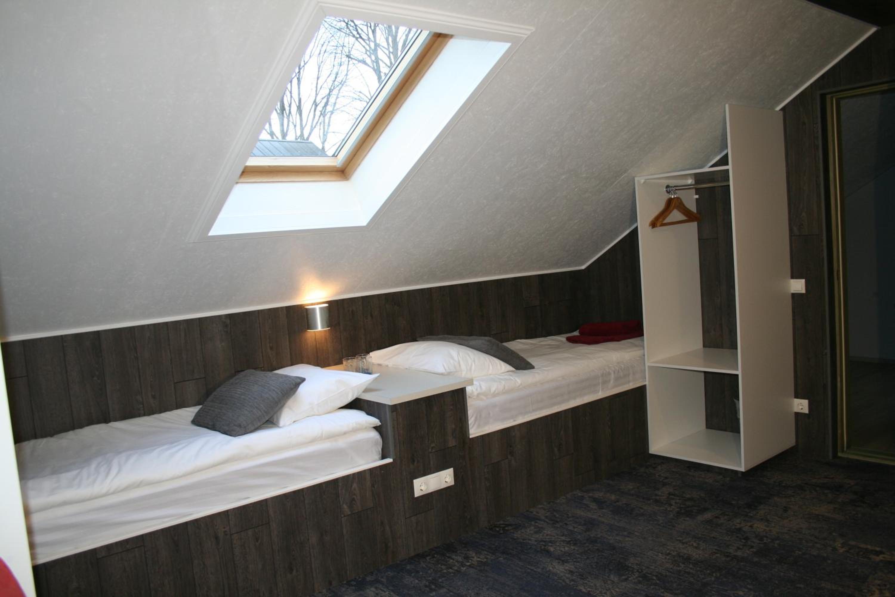 Superior Quadruple Room - Photo 17