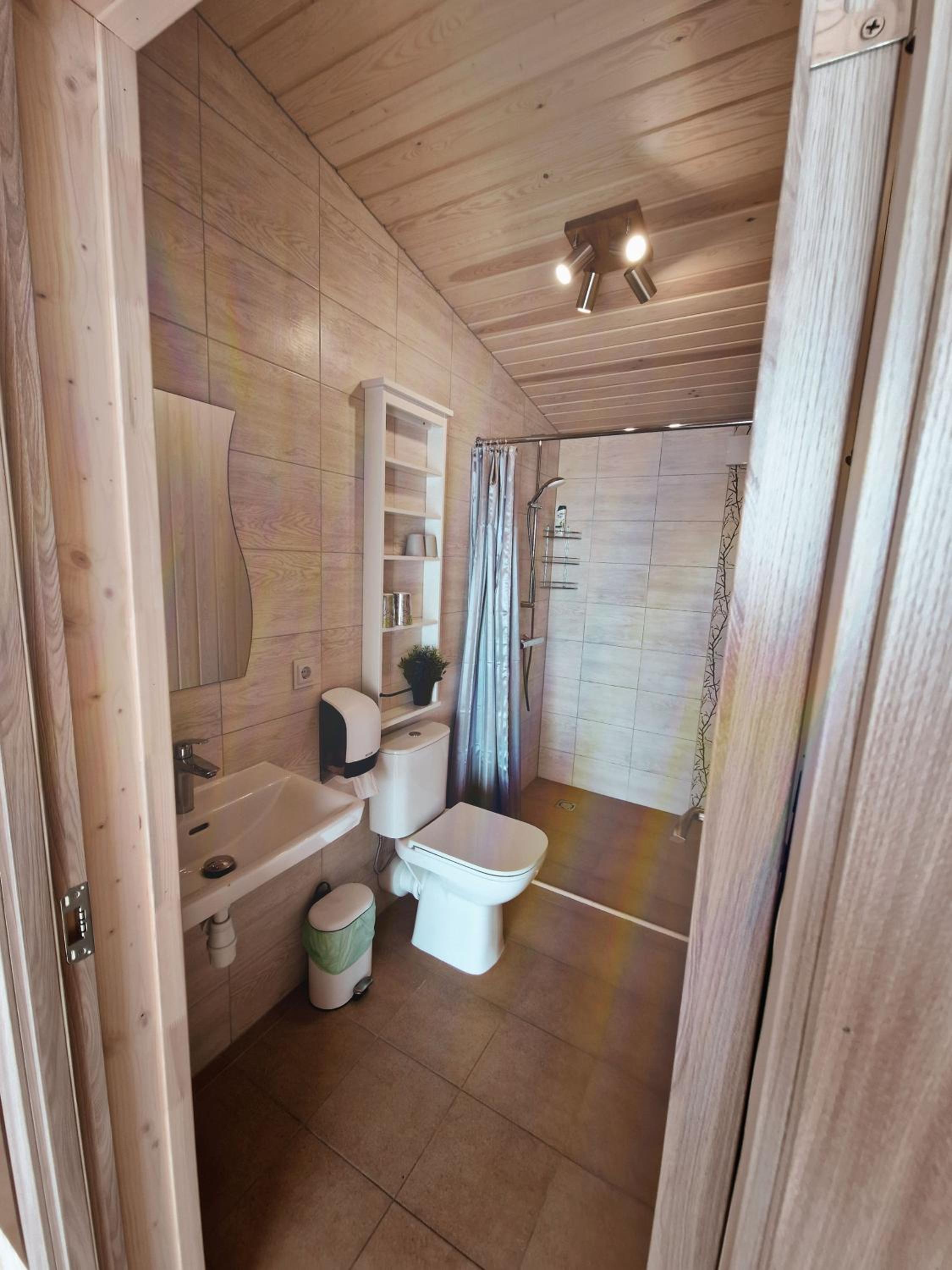 Two-Bedroom Apartment - Photo 2