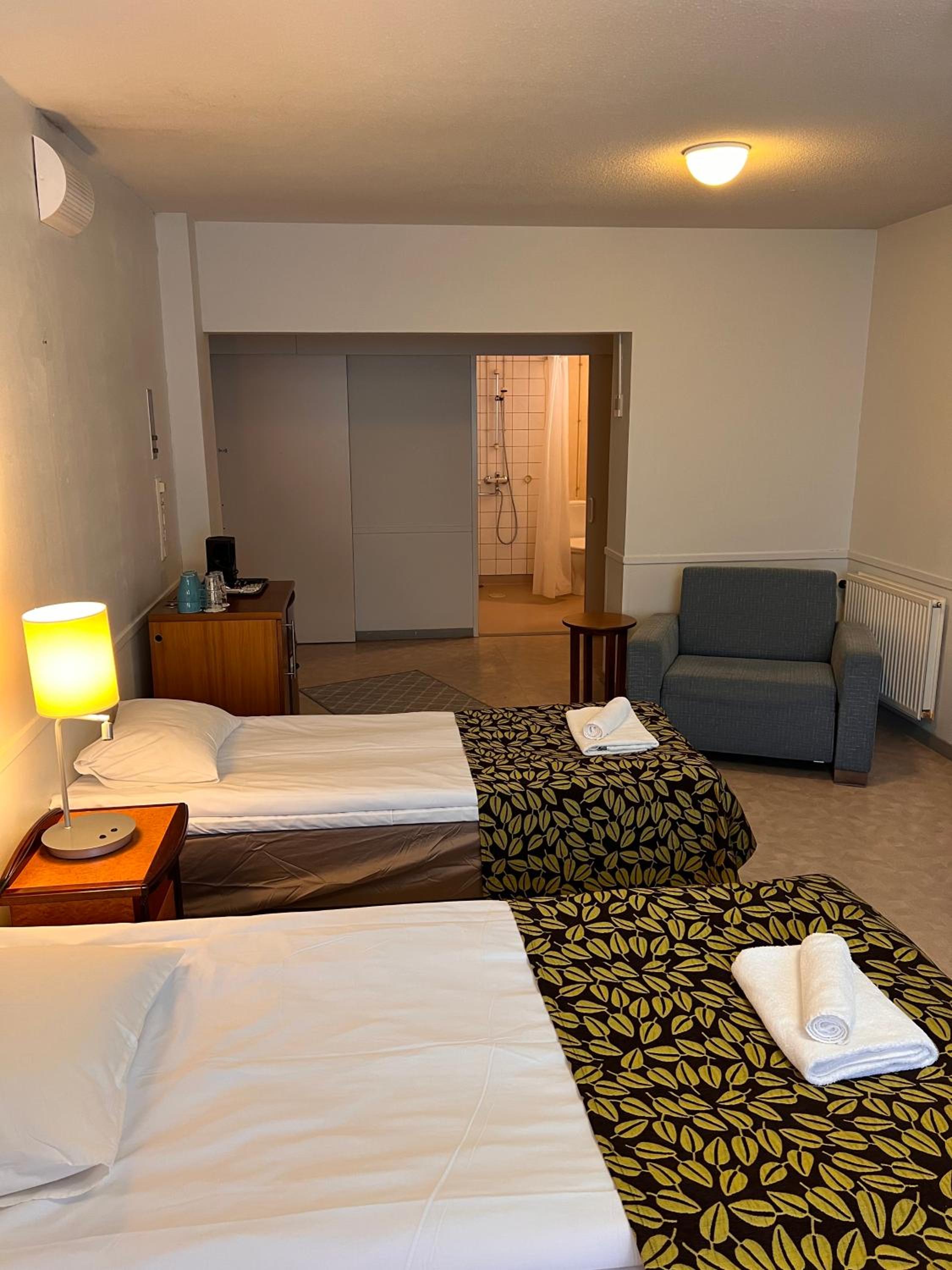 Deluxe Family Room photo 3