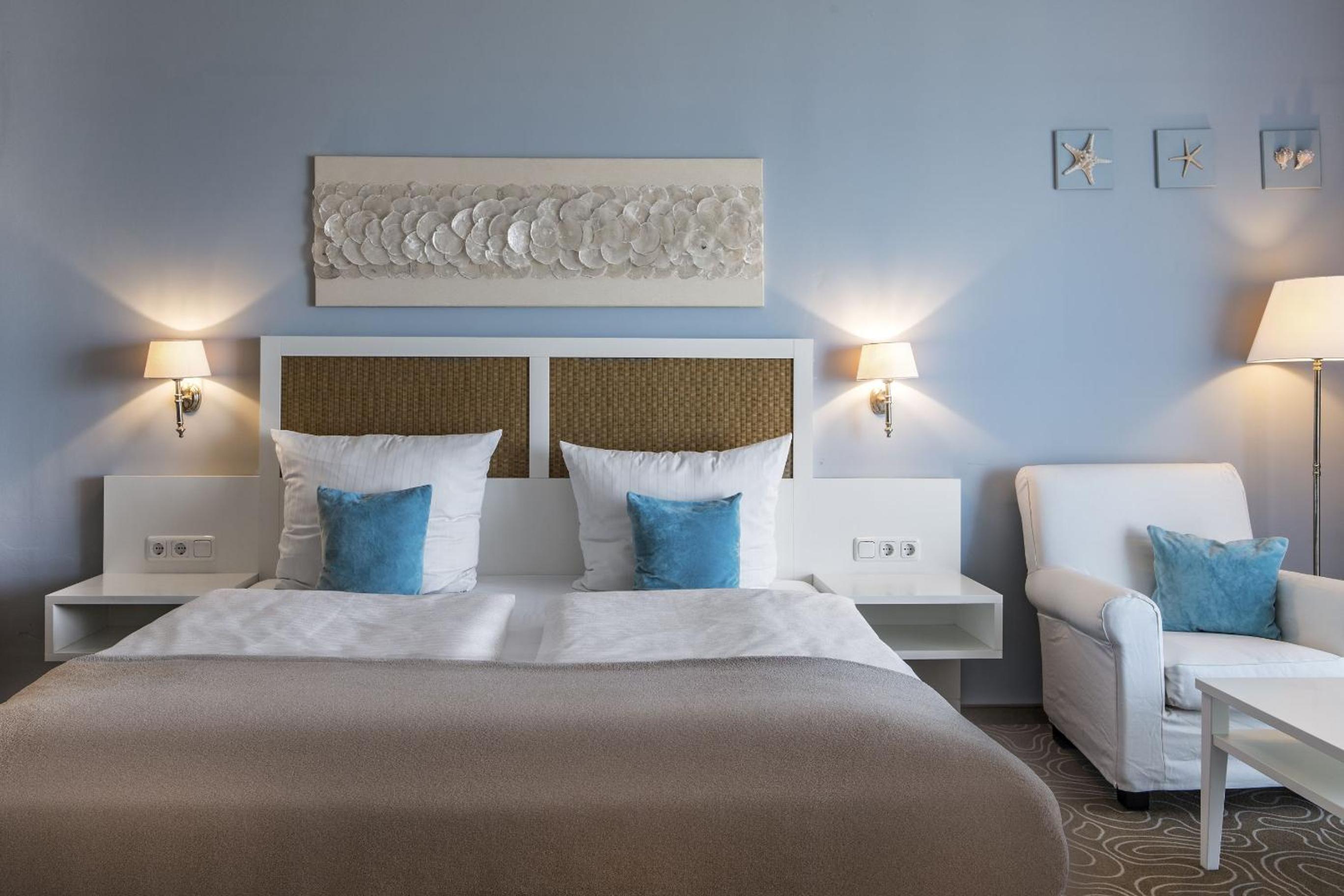 Double Room with Sea View - Photo 6