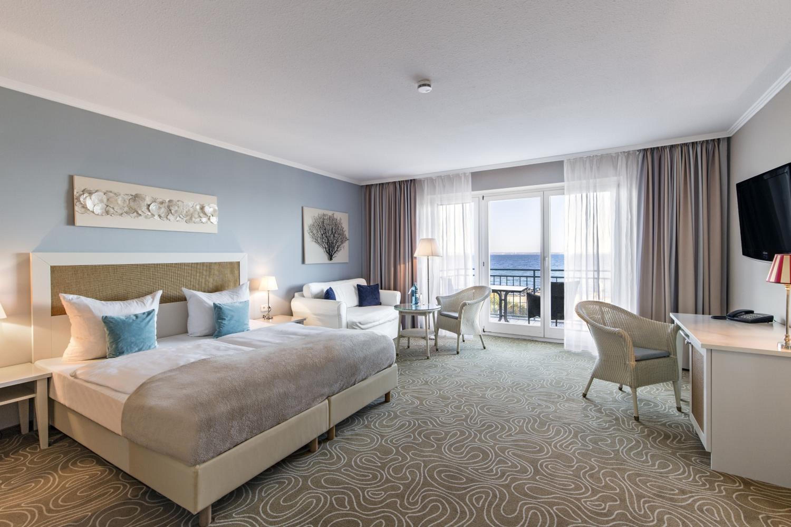 Double Room with Sea View - Photo 8