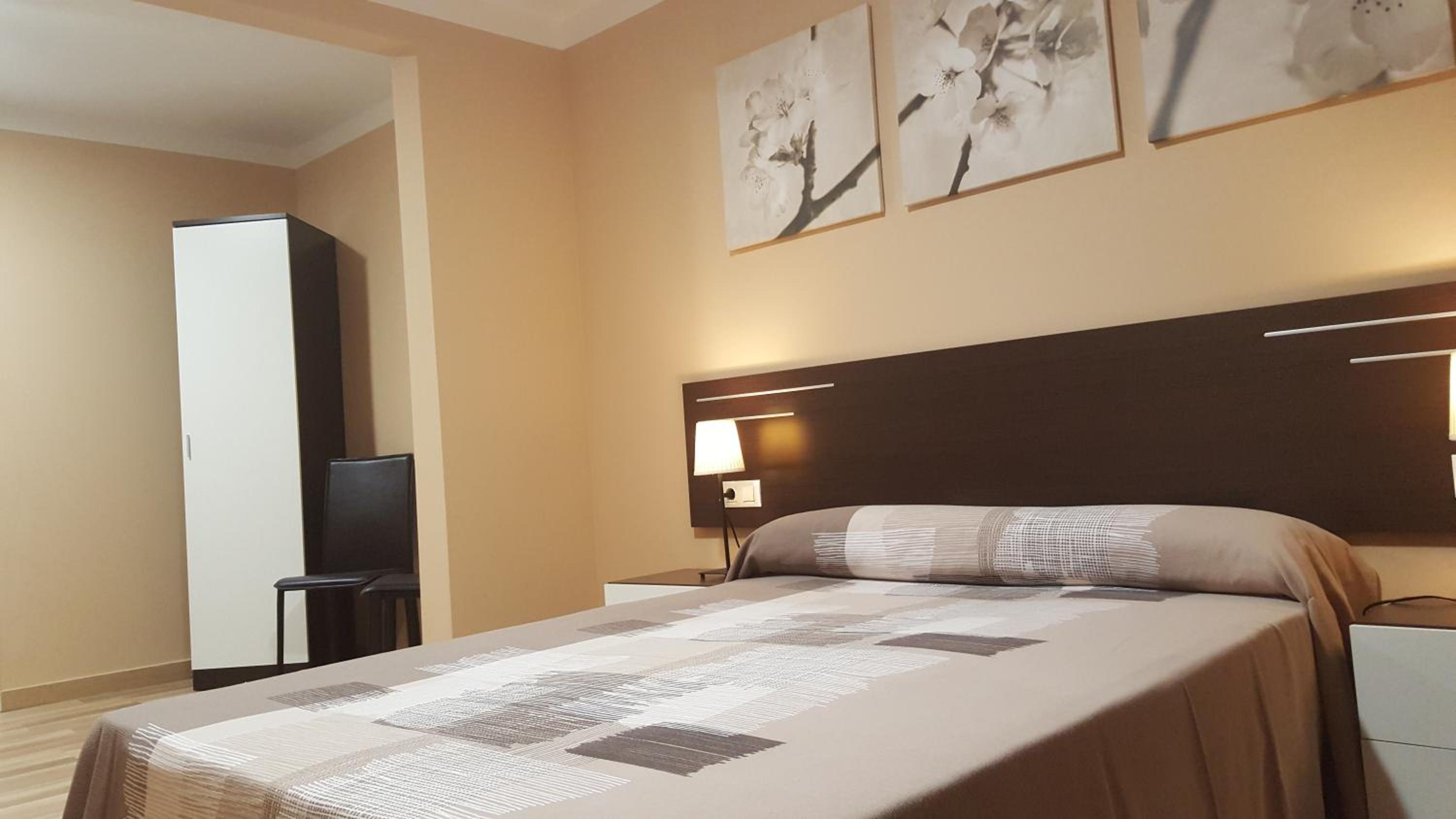 Superior Double Room - Photo 1