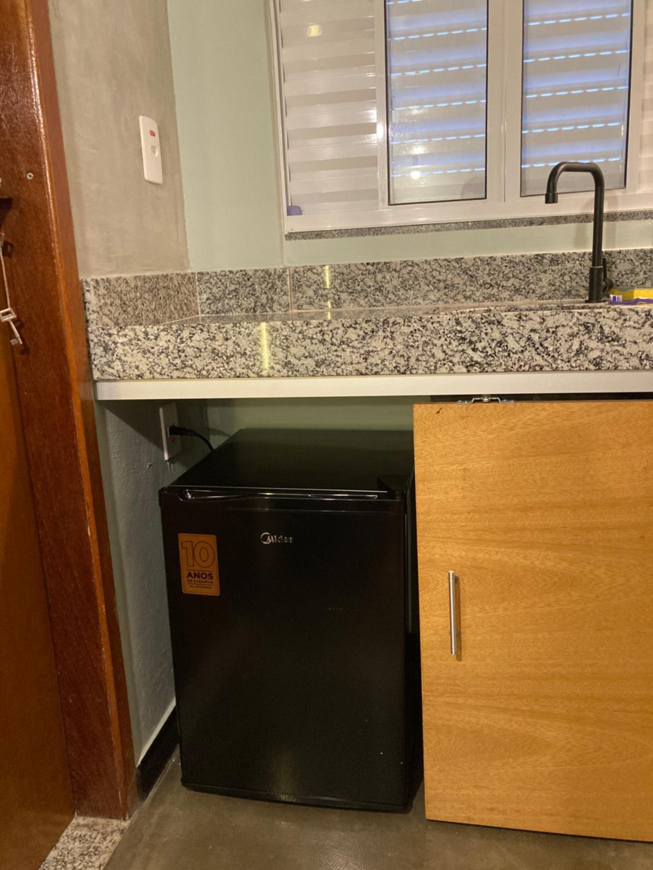 Deluxe Queen Suite - Photo 16