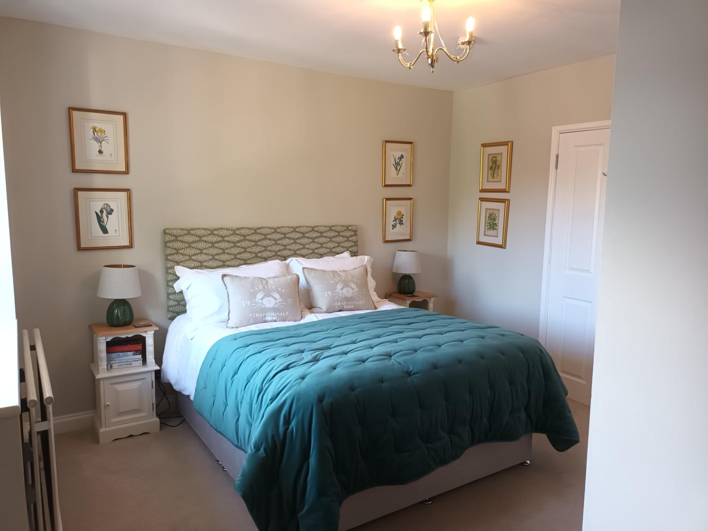 Deluxe Double Room with Shower