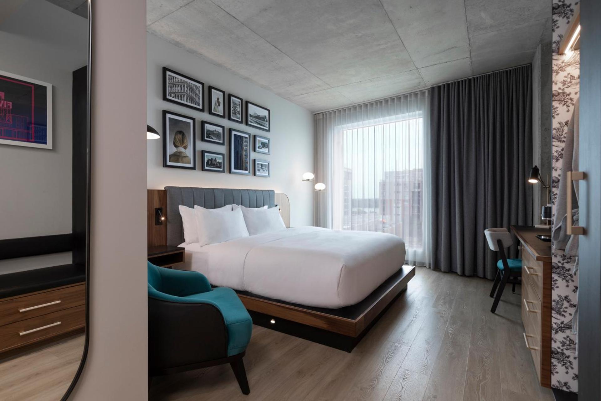King Room with City View