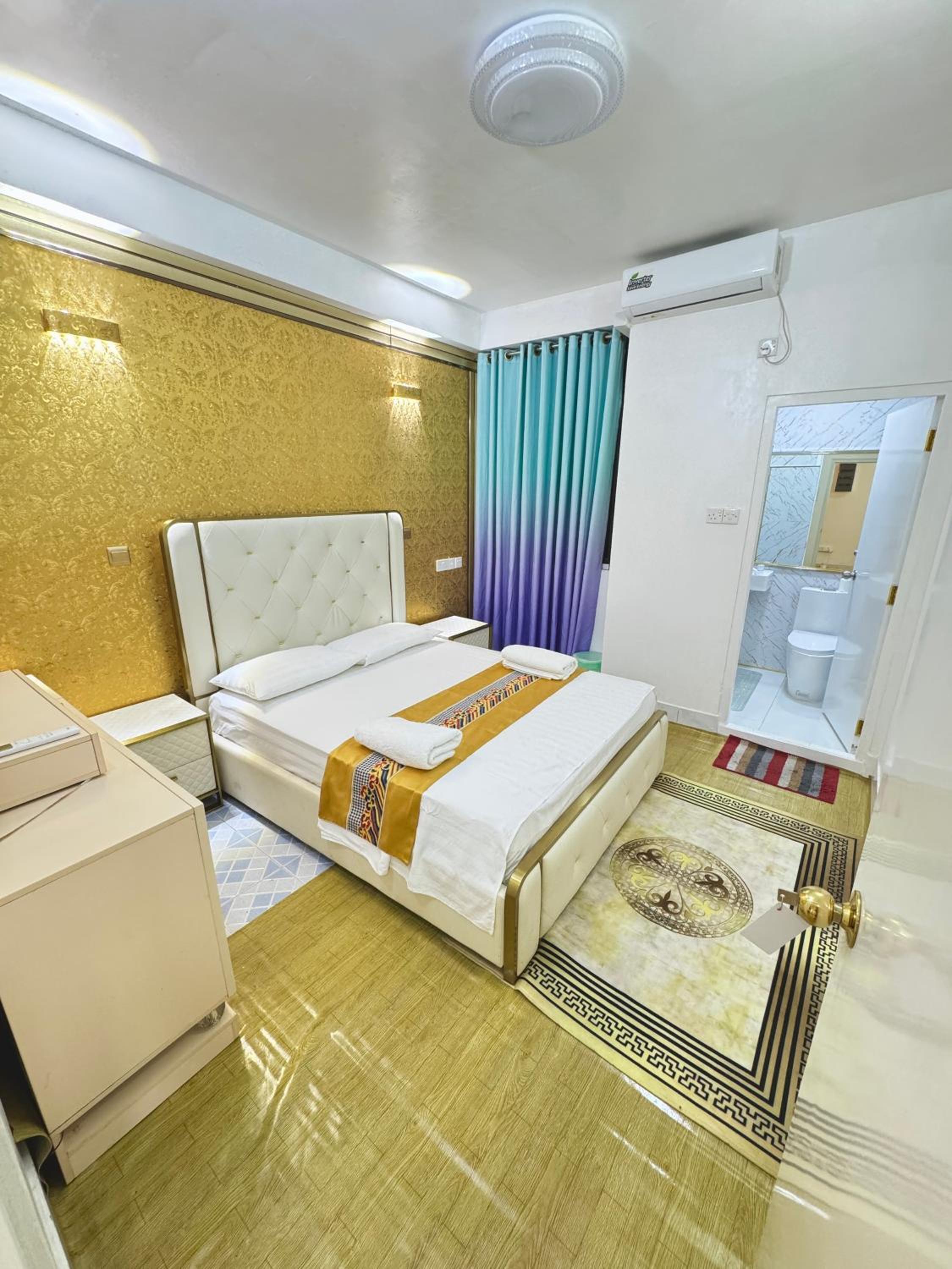 Deluxe Double Room with Shower