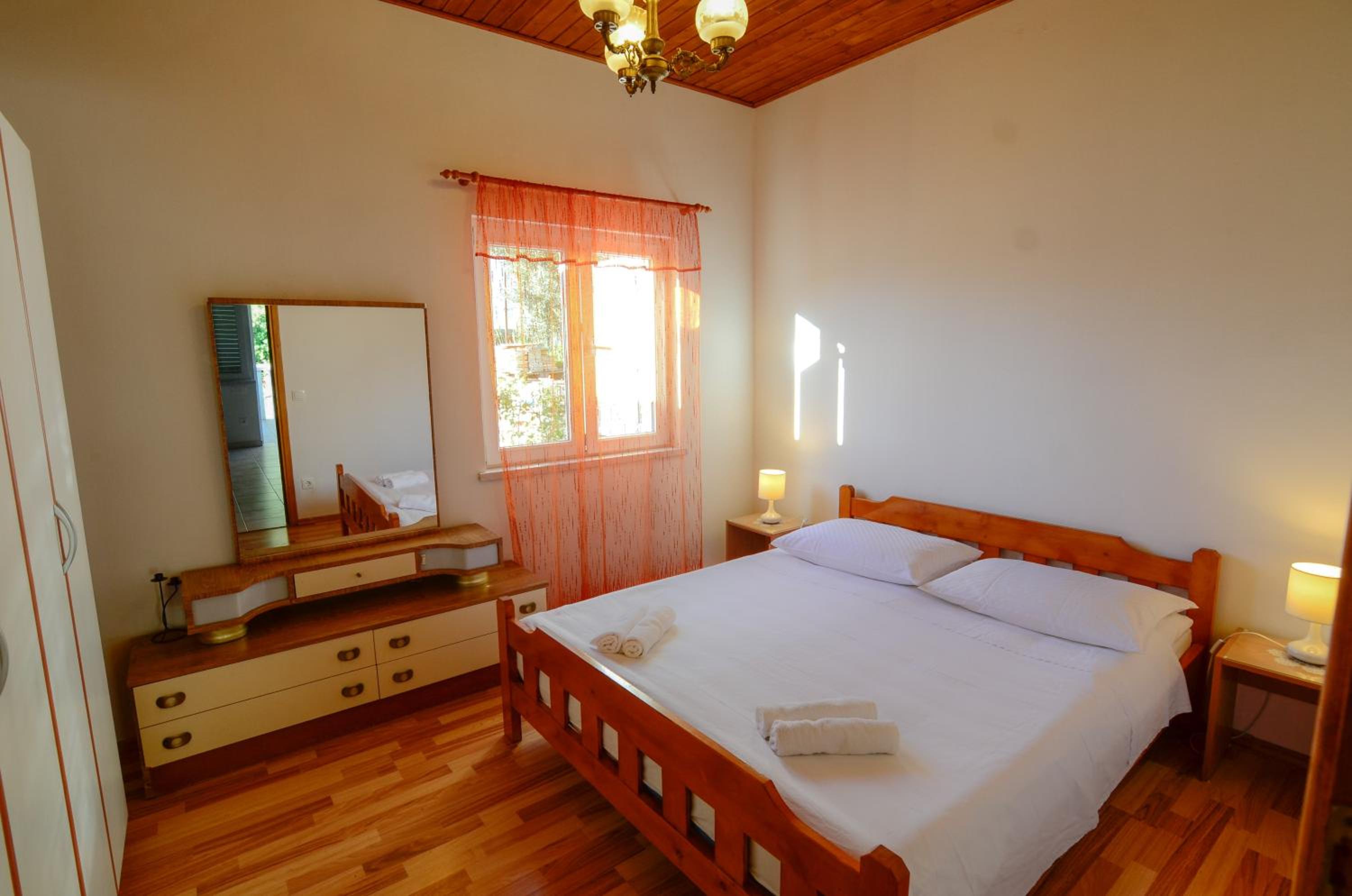 Two-Bedroom Apartment With Terrace And Sea View
