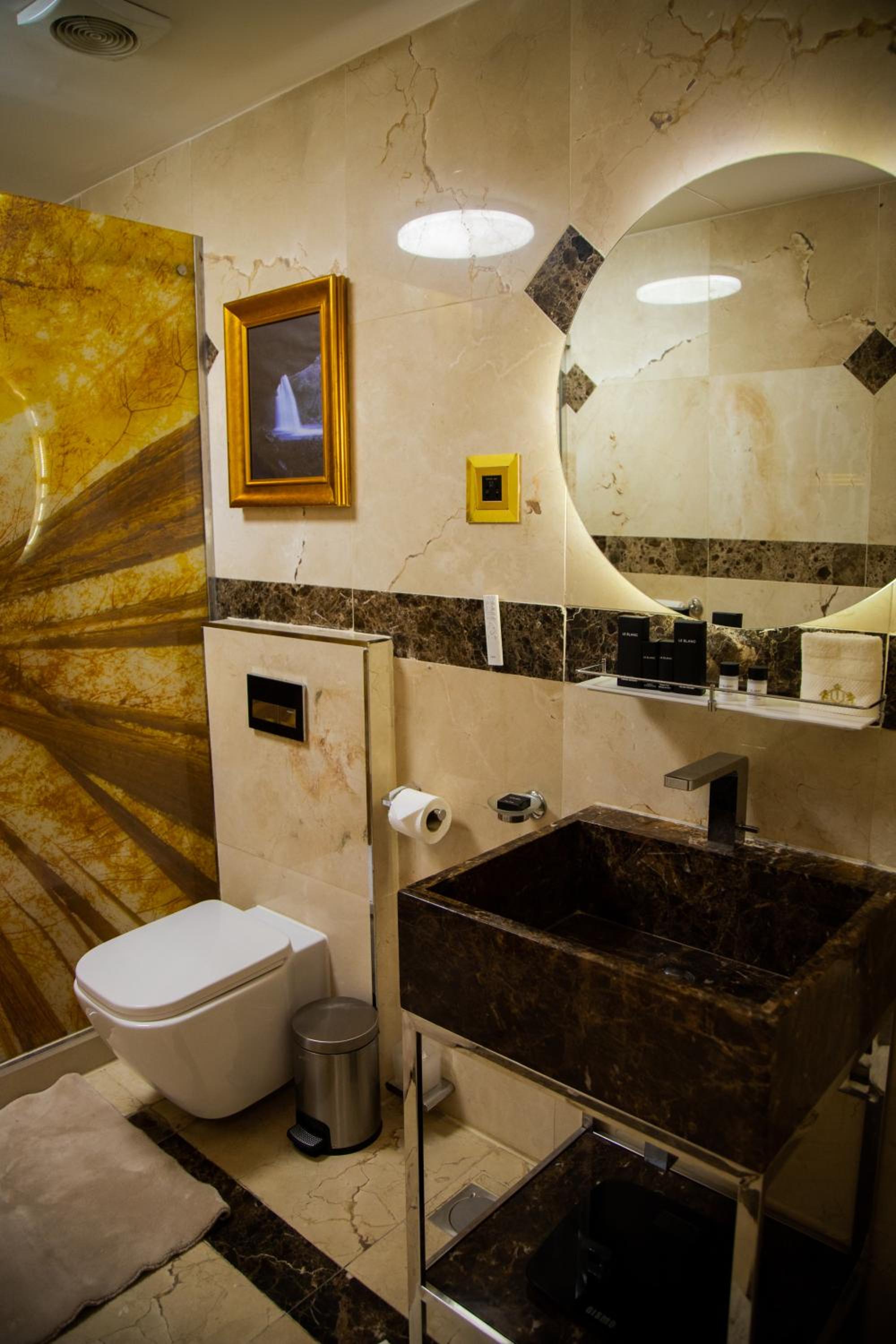 King Suite - Photo 14