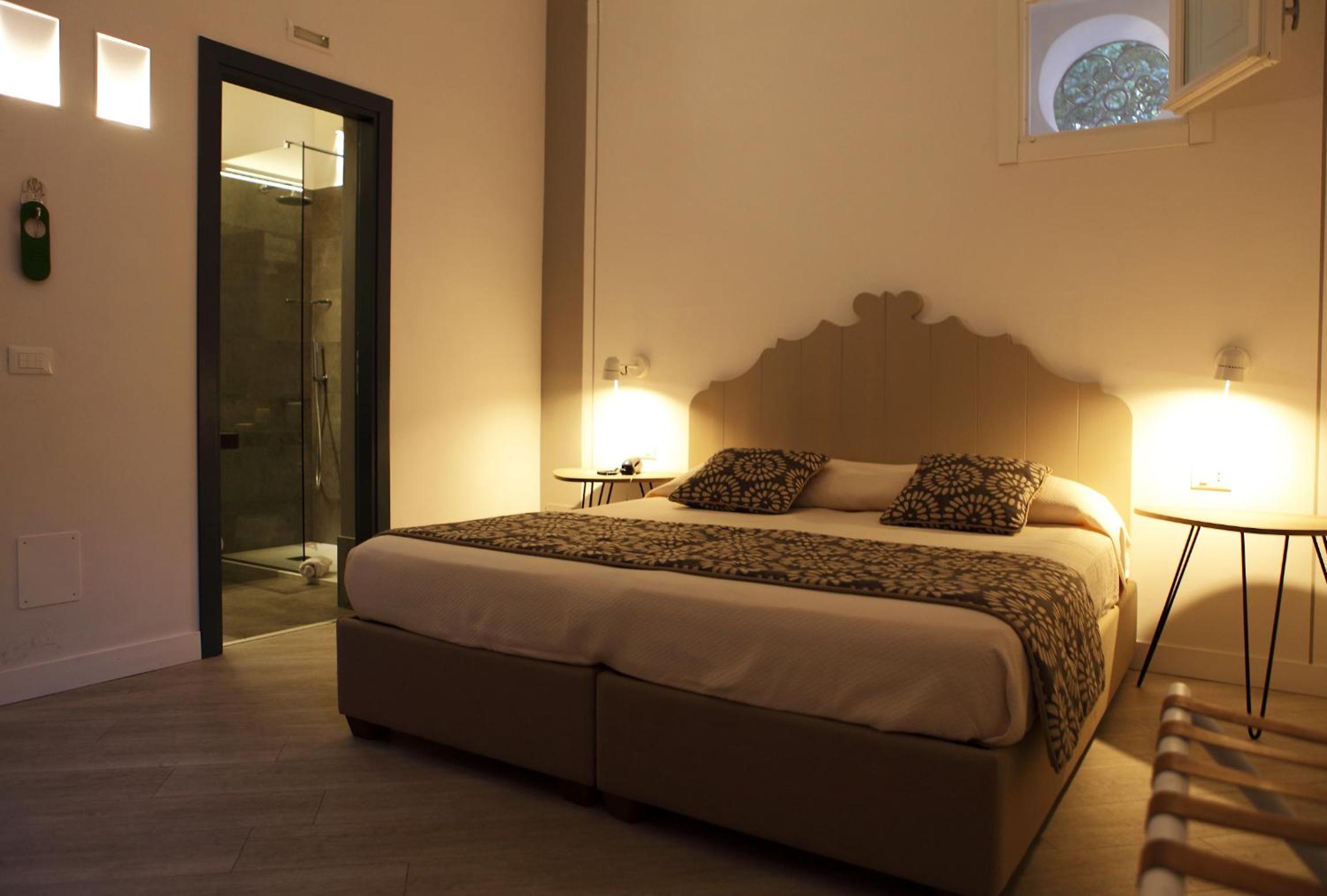Economy Double Room photo 3