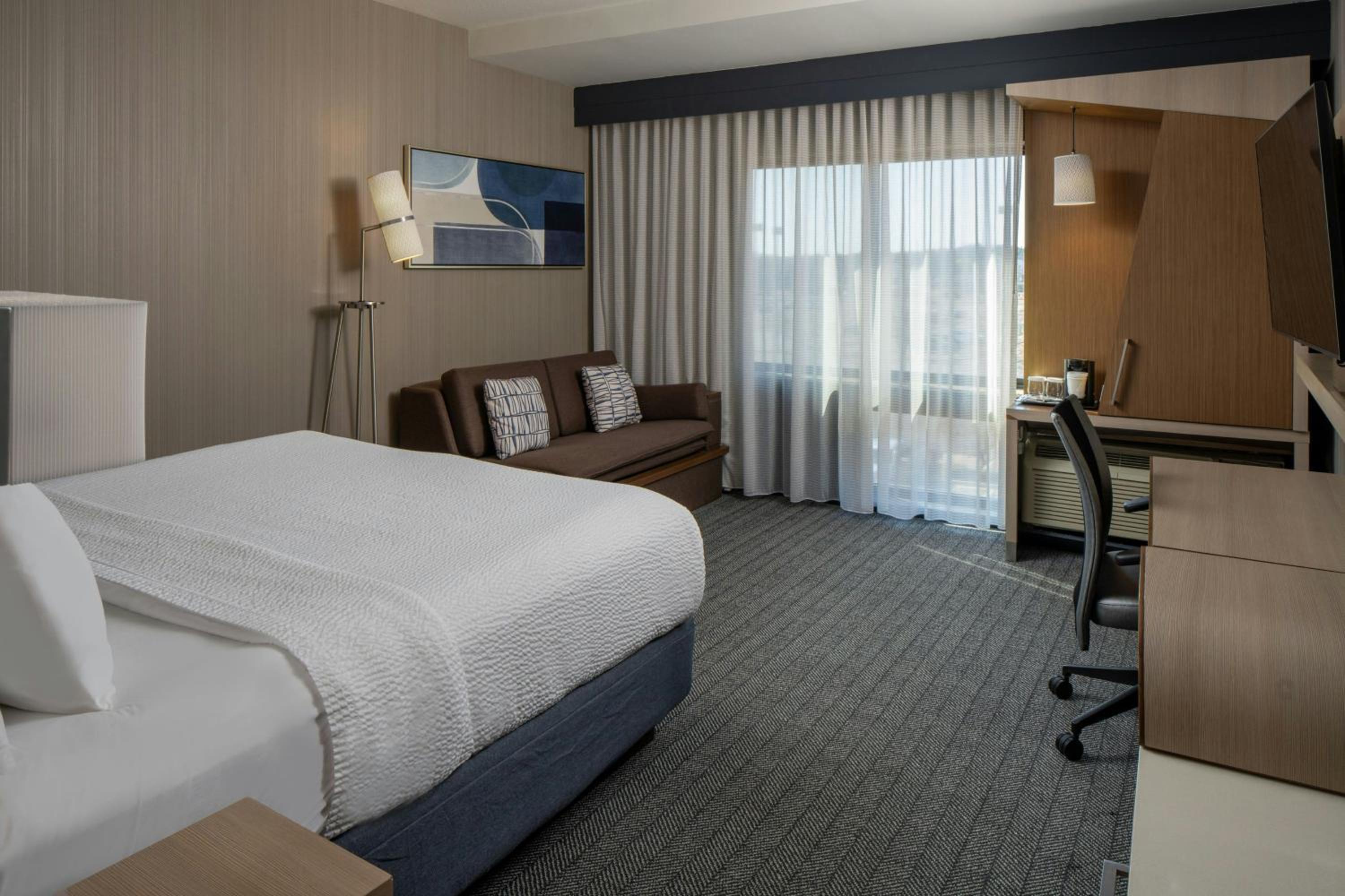 King Room with Sofa Bed and Roll-in Shower - Mobility Accessible photo 1