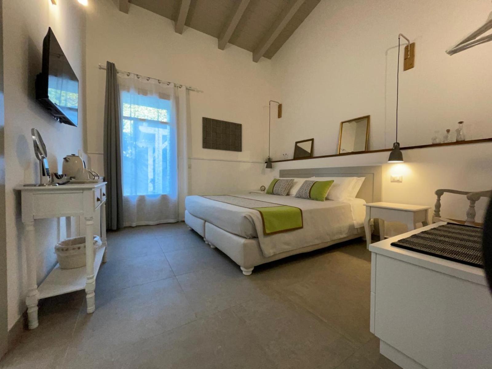 Double or Twin Room with Private Bathroom