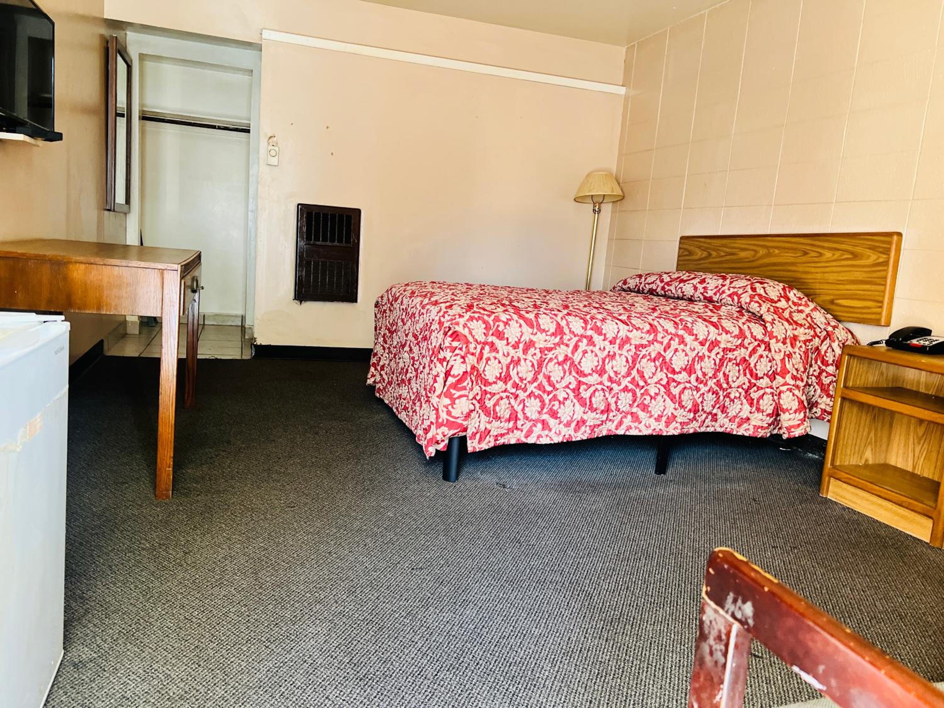 Full Bed Non-Smoking - Photo 16