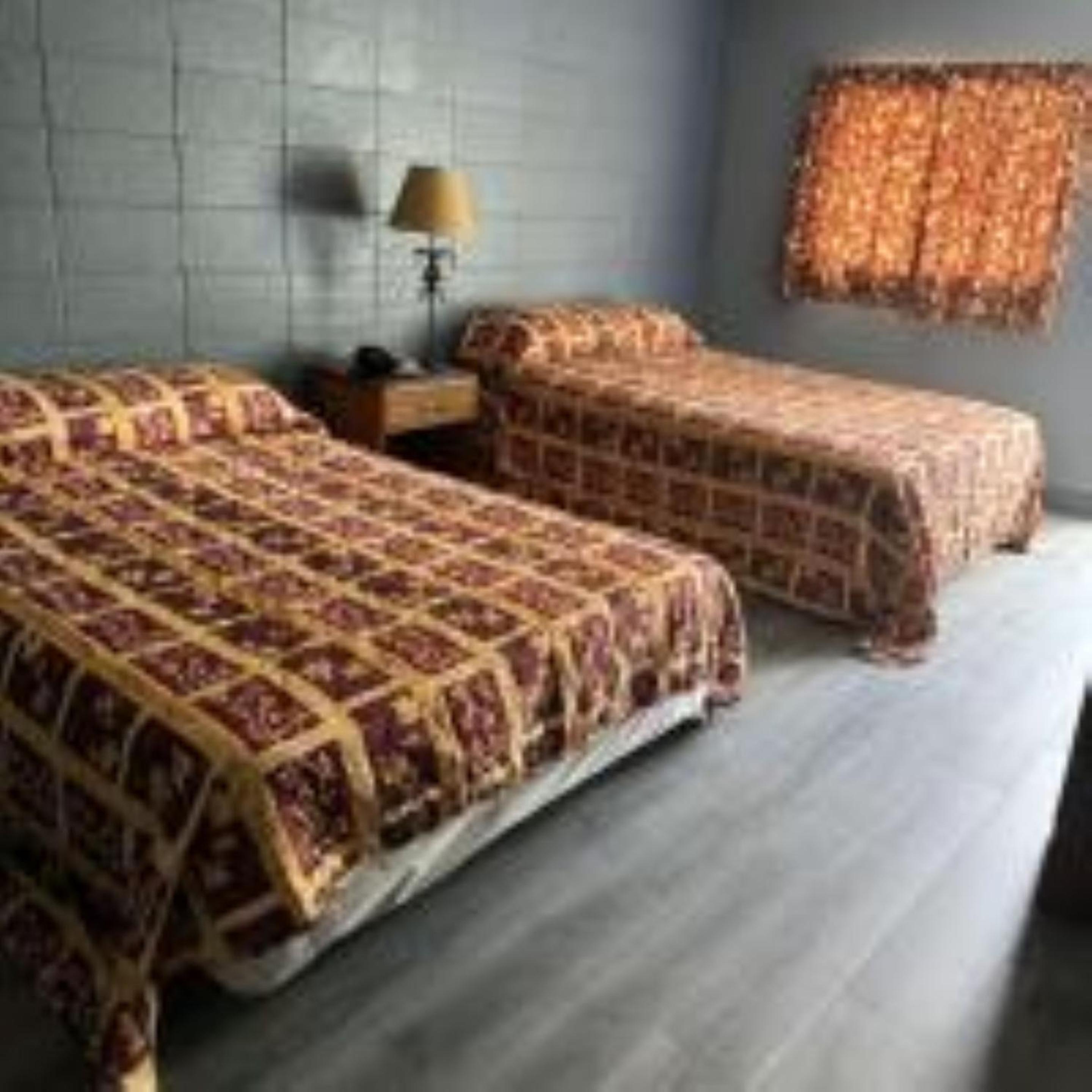 2 Full Beds Non-Smoking - Photo 7