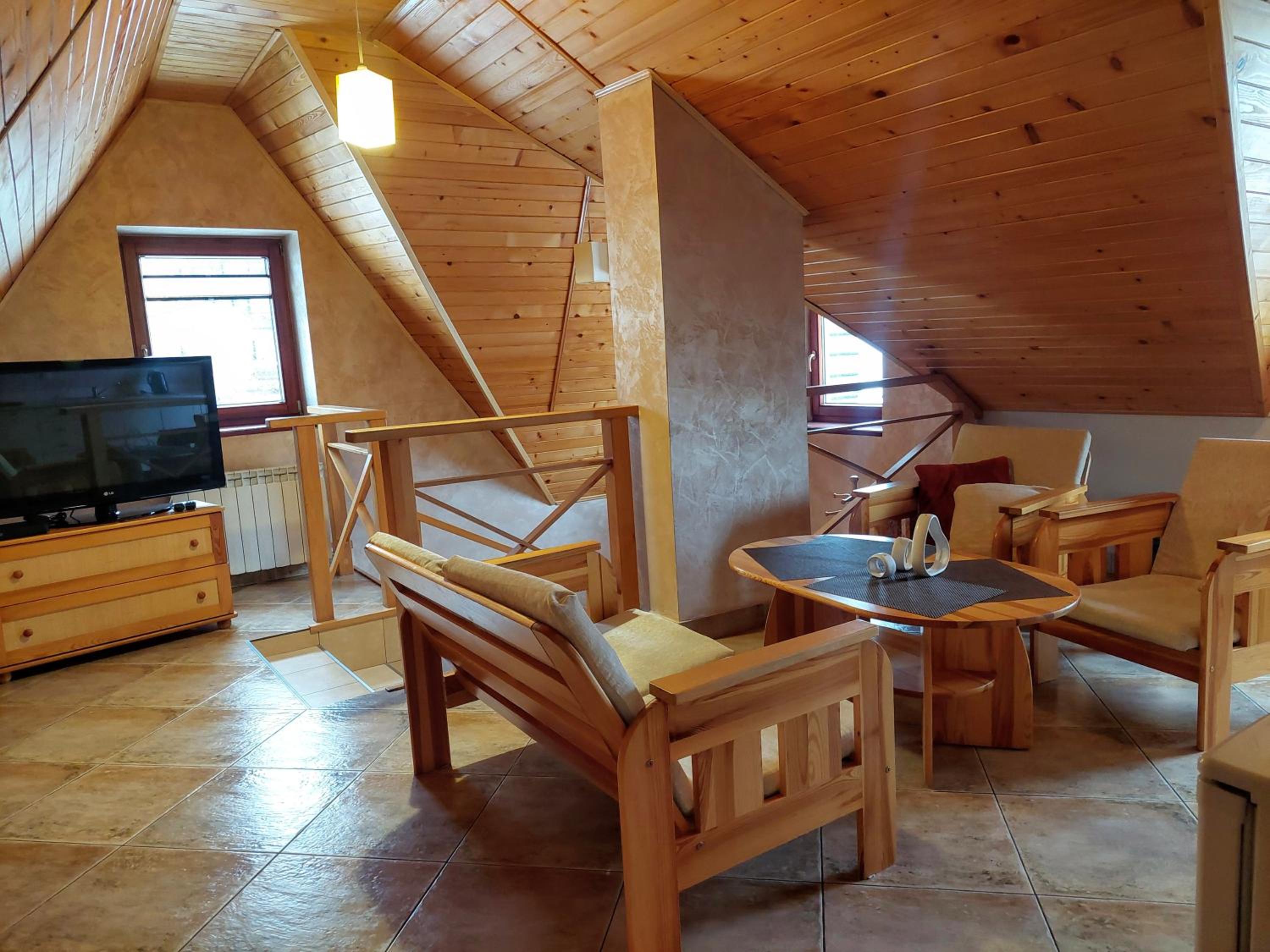 Two-Bedroom Apartment with View photo 2