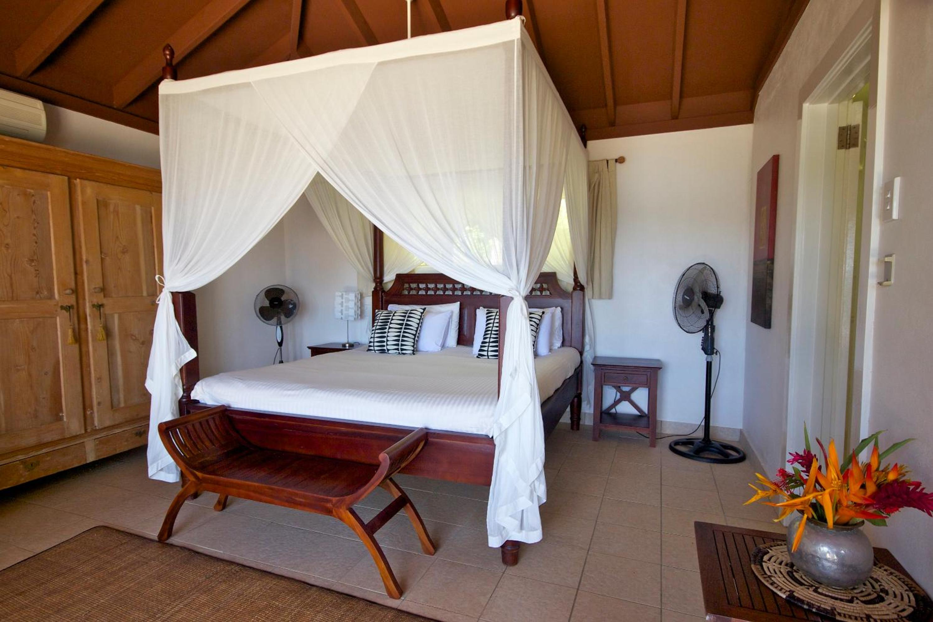 Deluxe Bungalow with Sea View