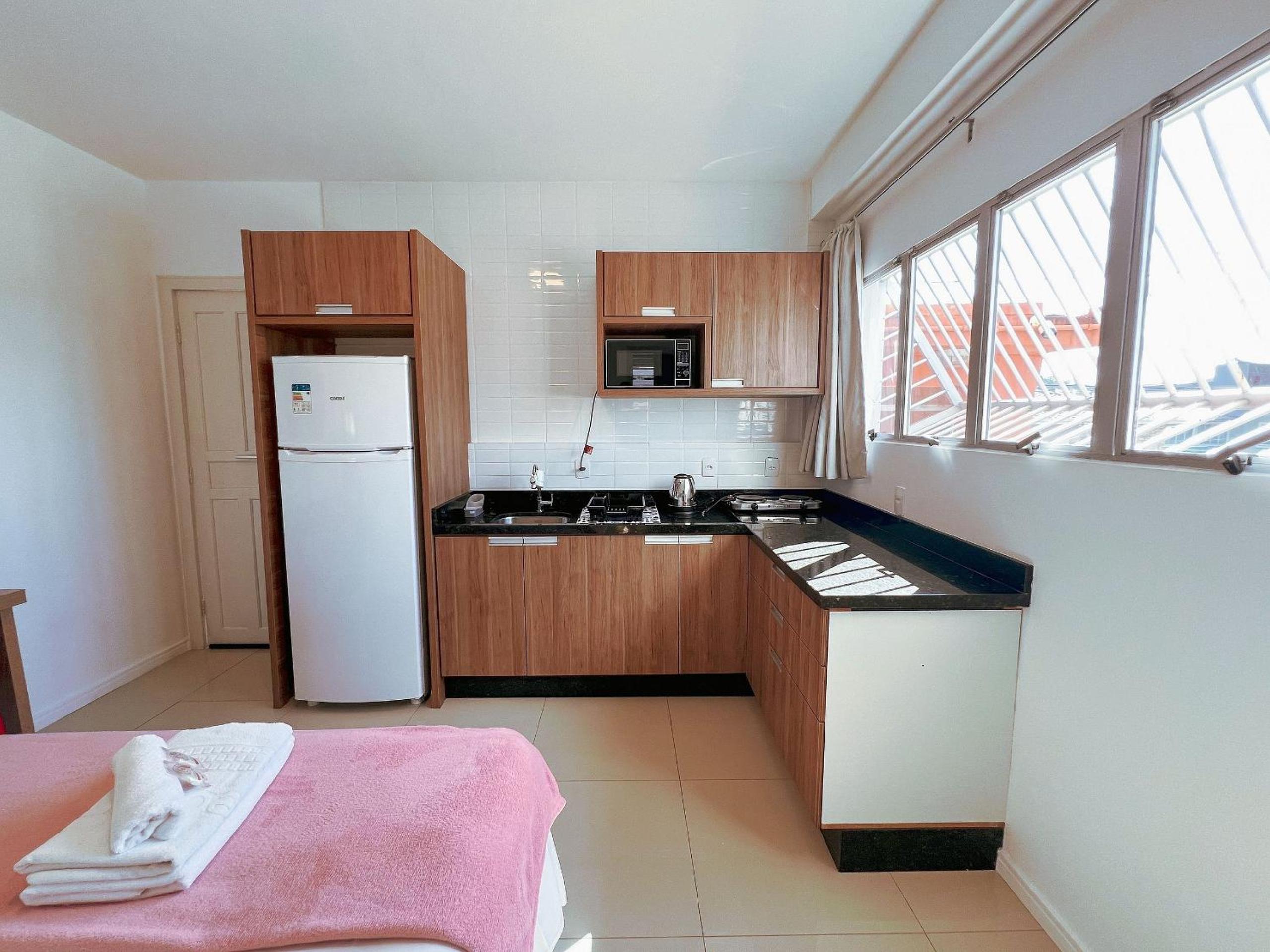 One-Bedroom Apartment with City View