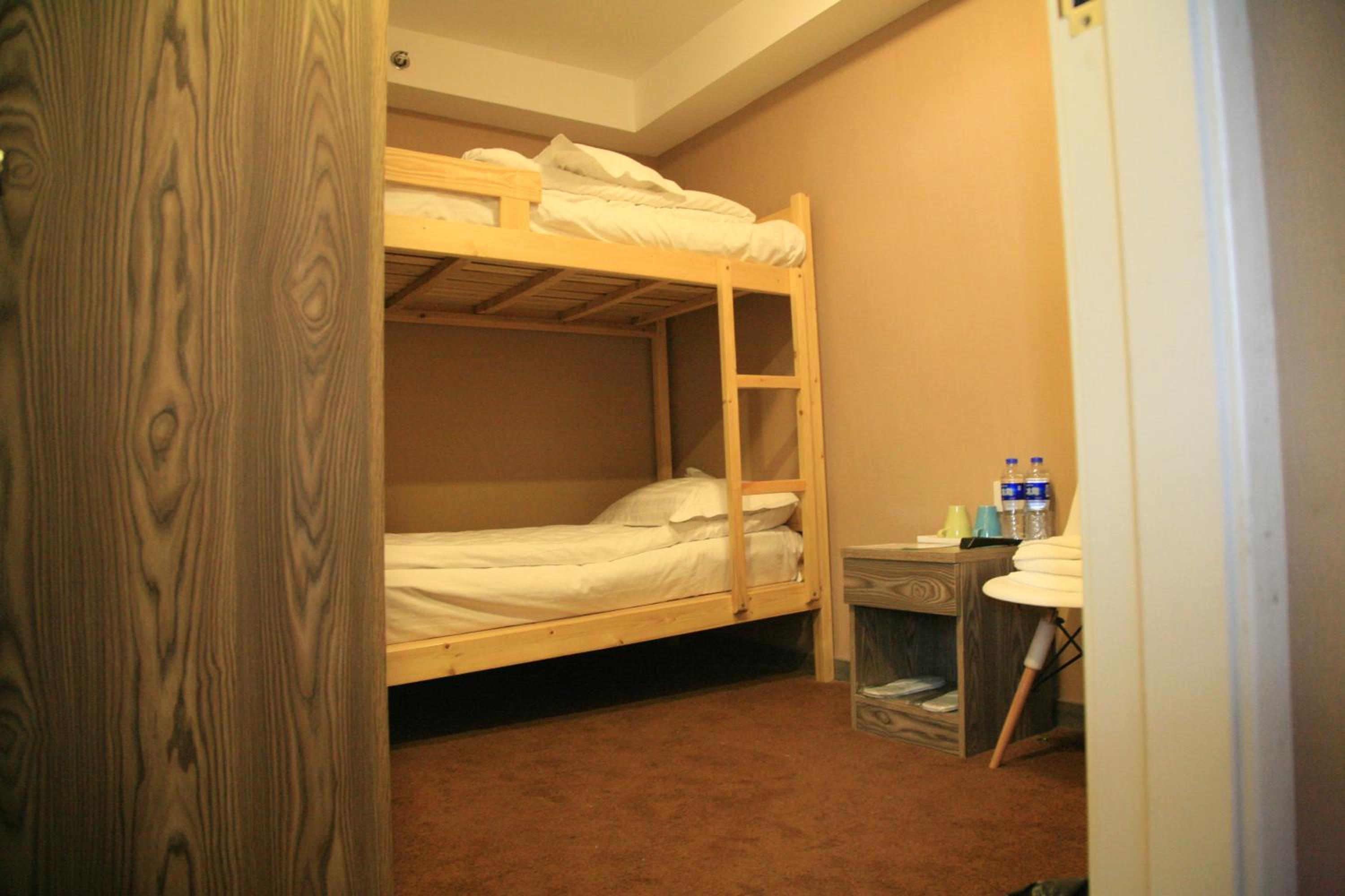Three-Bedroom Apartment photo 2